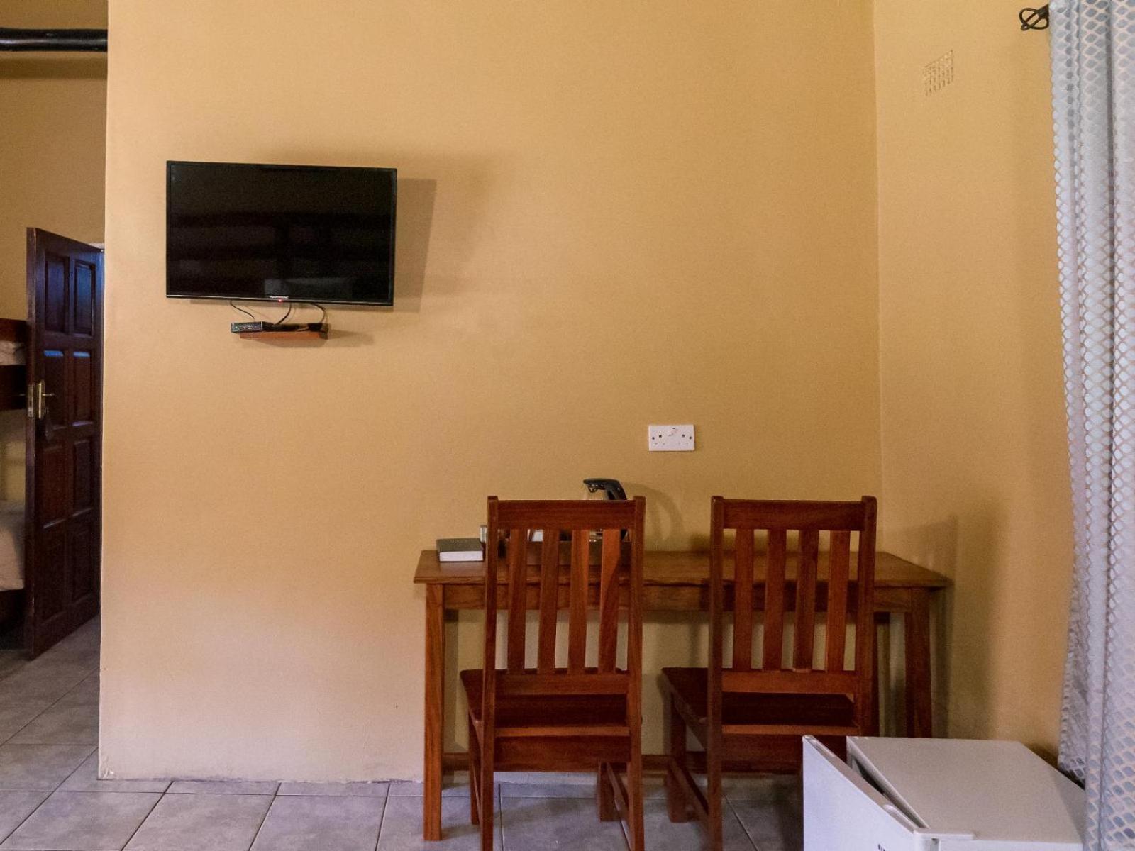 Standard Family Room photo 1