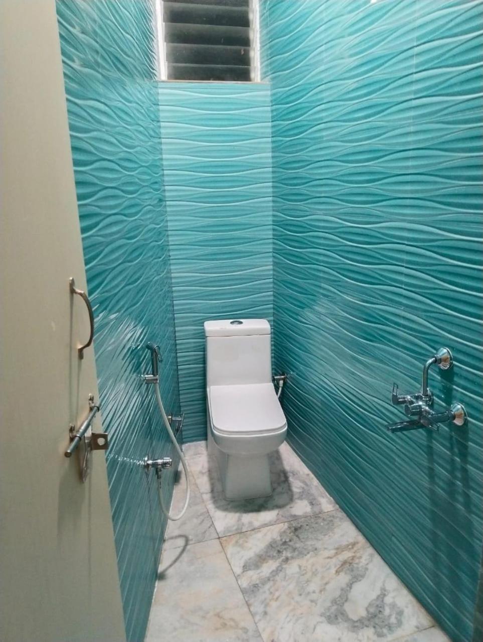 Budget Double Room photo 2