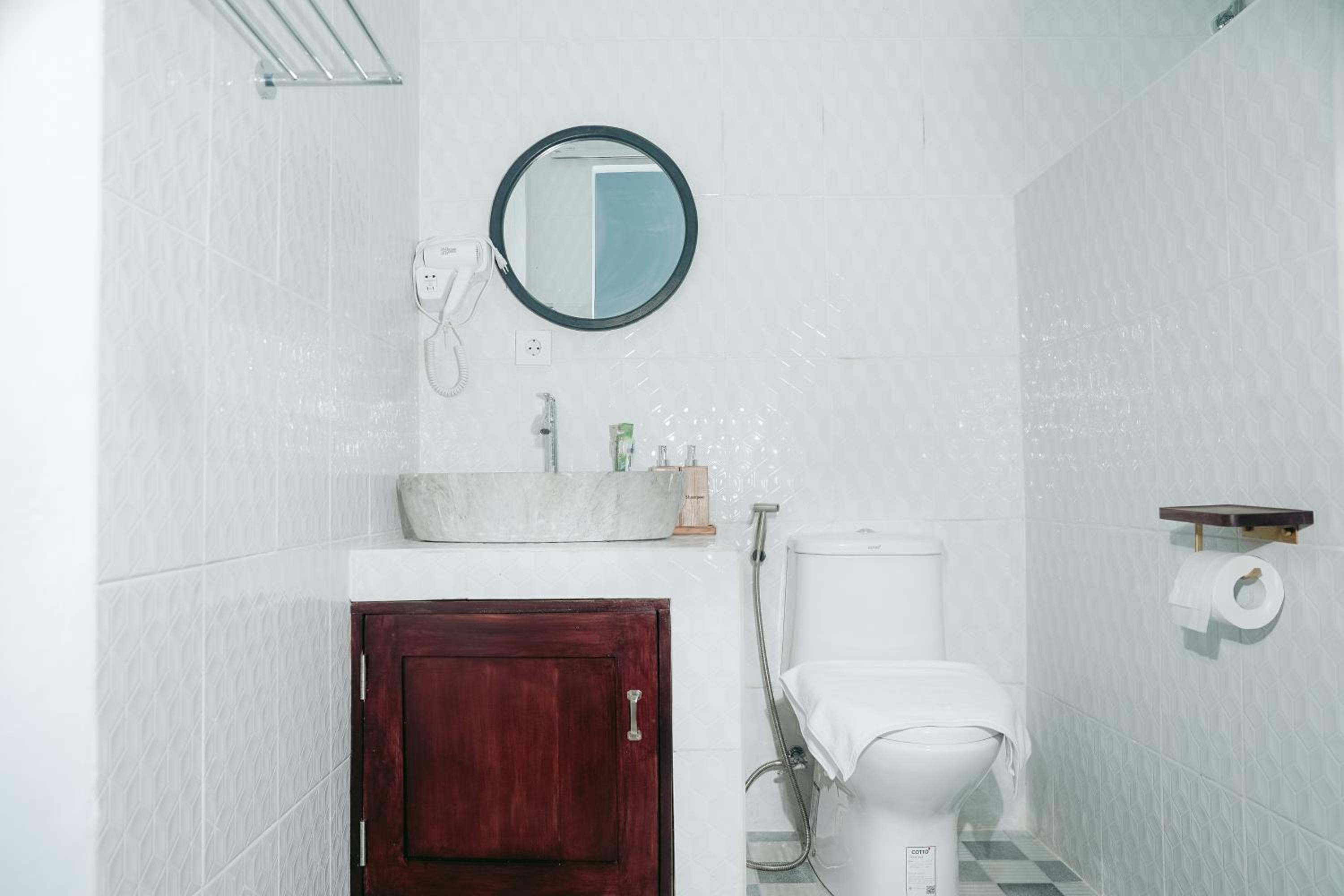 Double Room - Photo 8