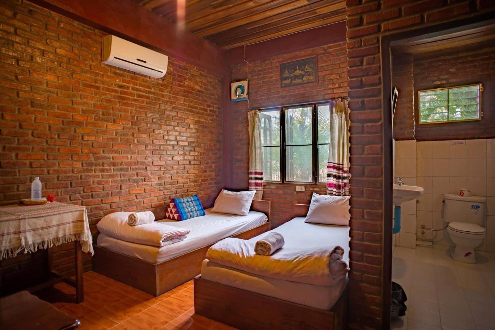 Standard Twin Room photo 1