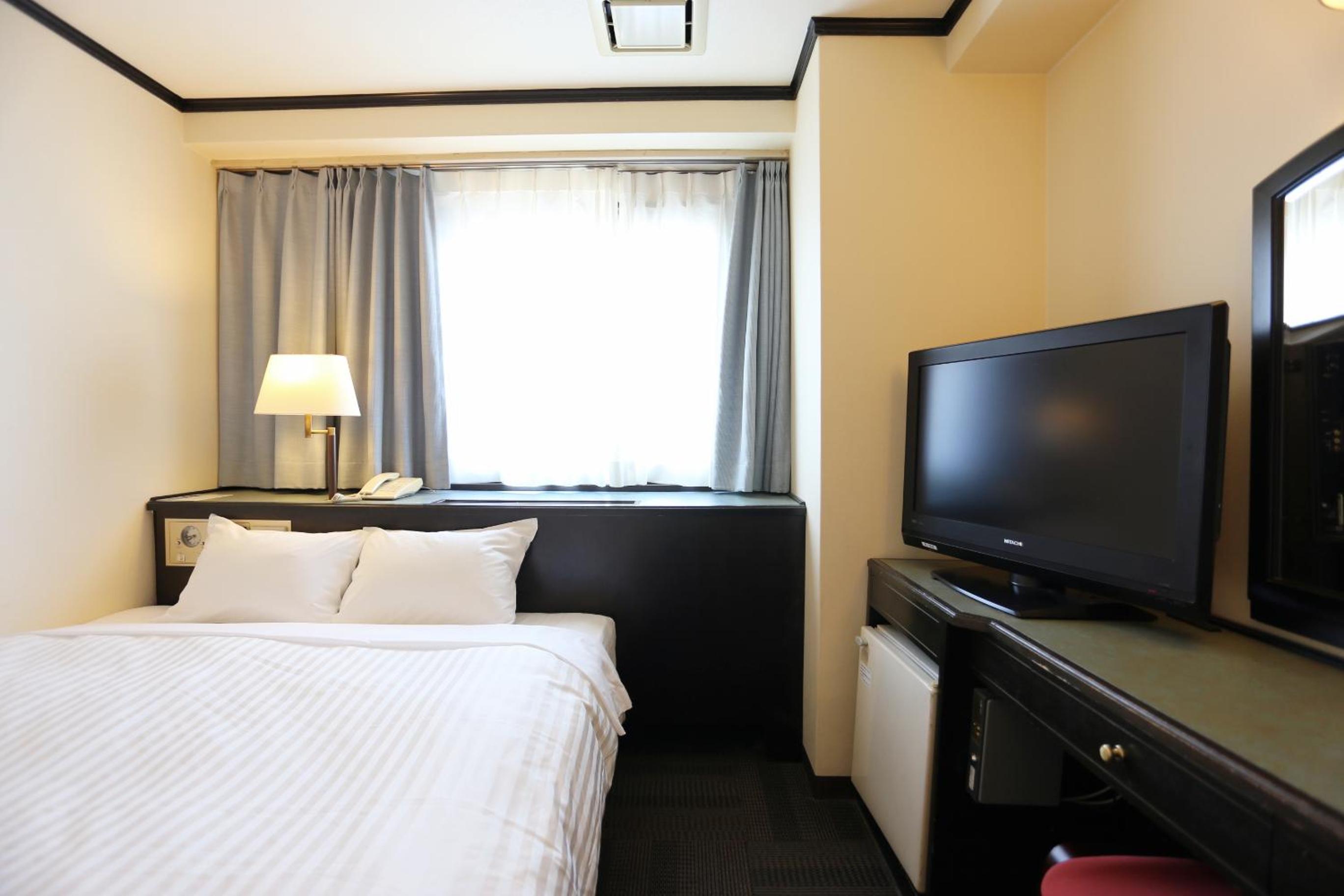 Standard Queen Room - Non-Smoking - Photo 3