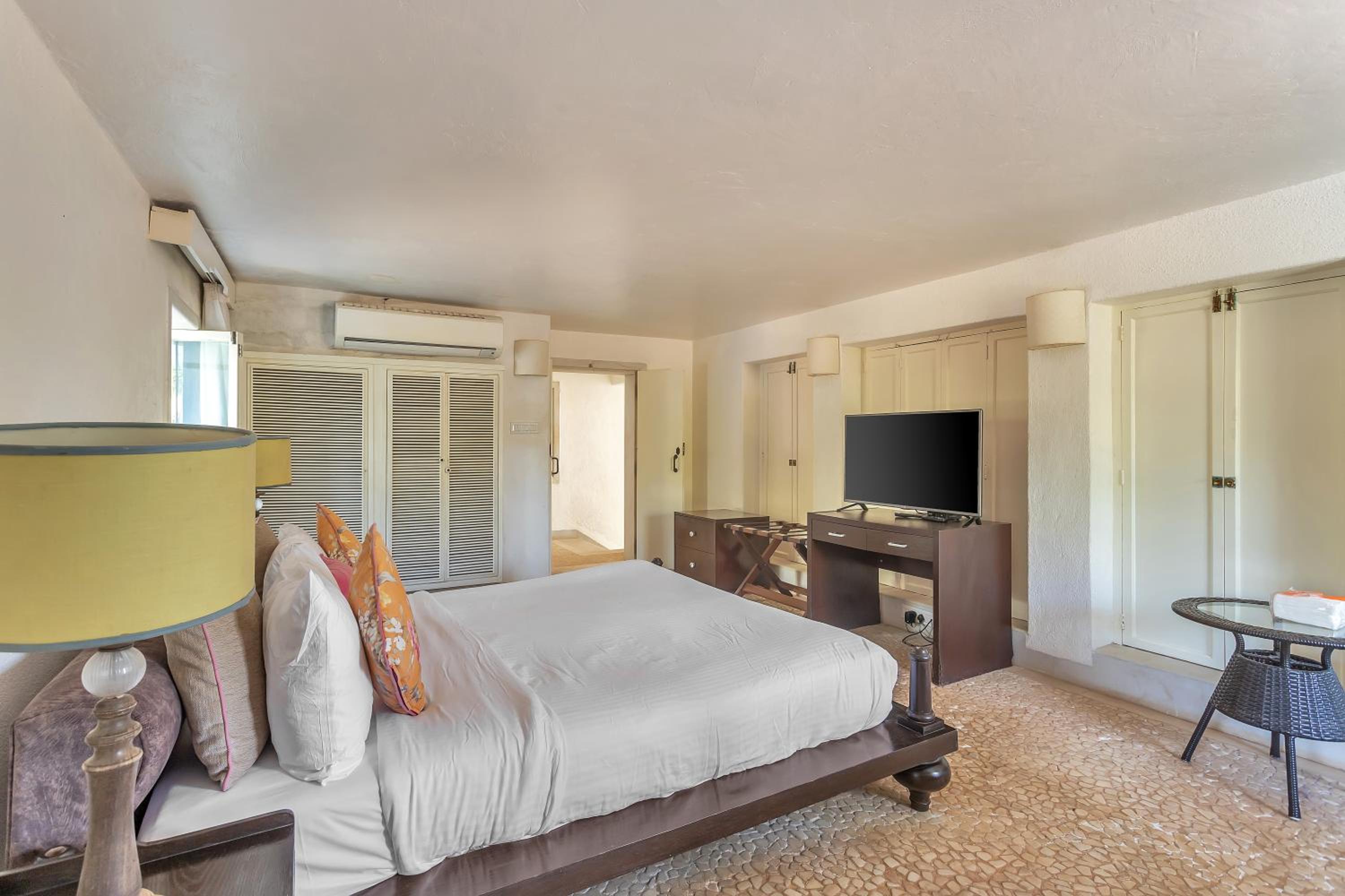 Three-Bedroom Villa photo 3