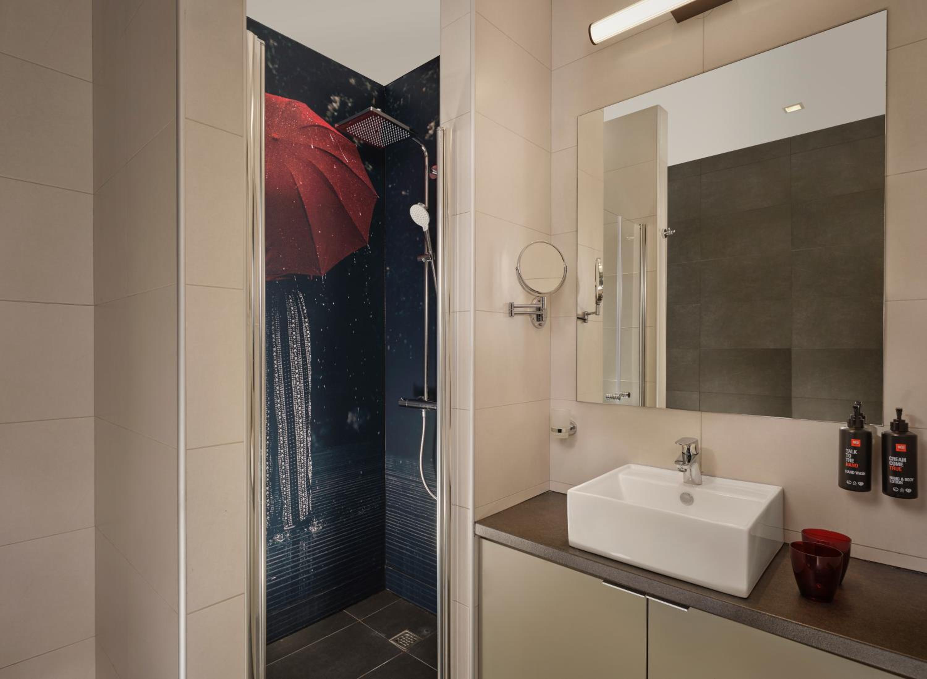 Superior Triple Room photo 3
