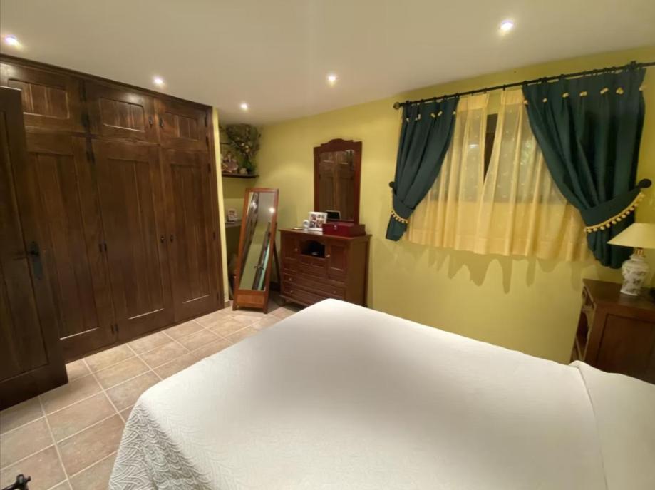Casa de tres habitaciones