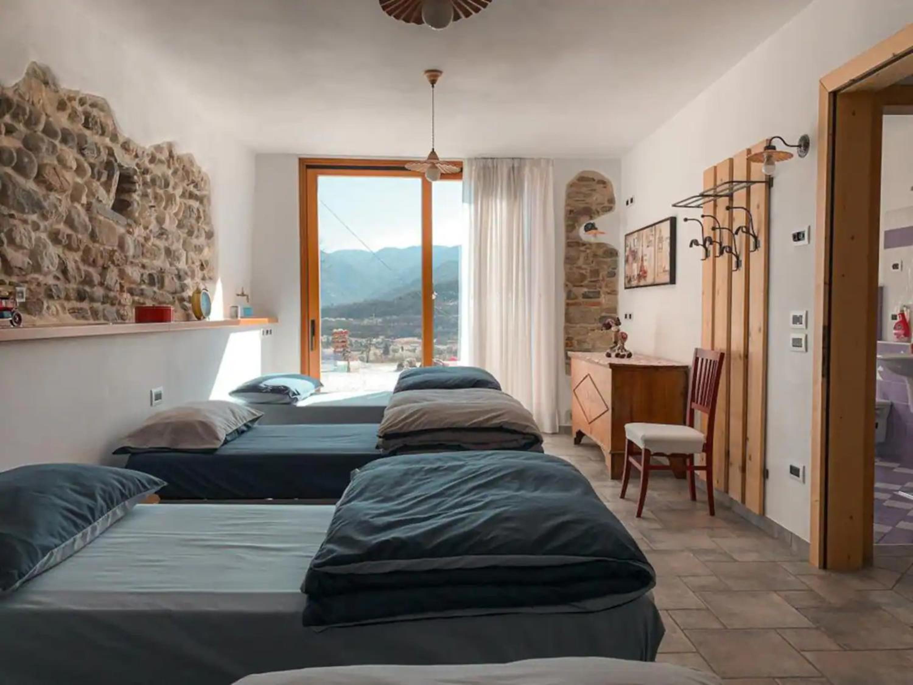 Superior One-Bedroom Apartment