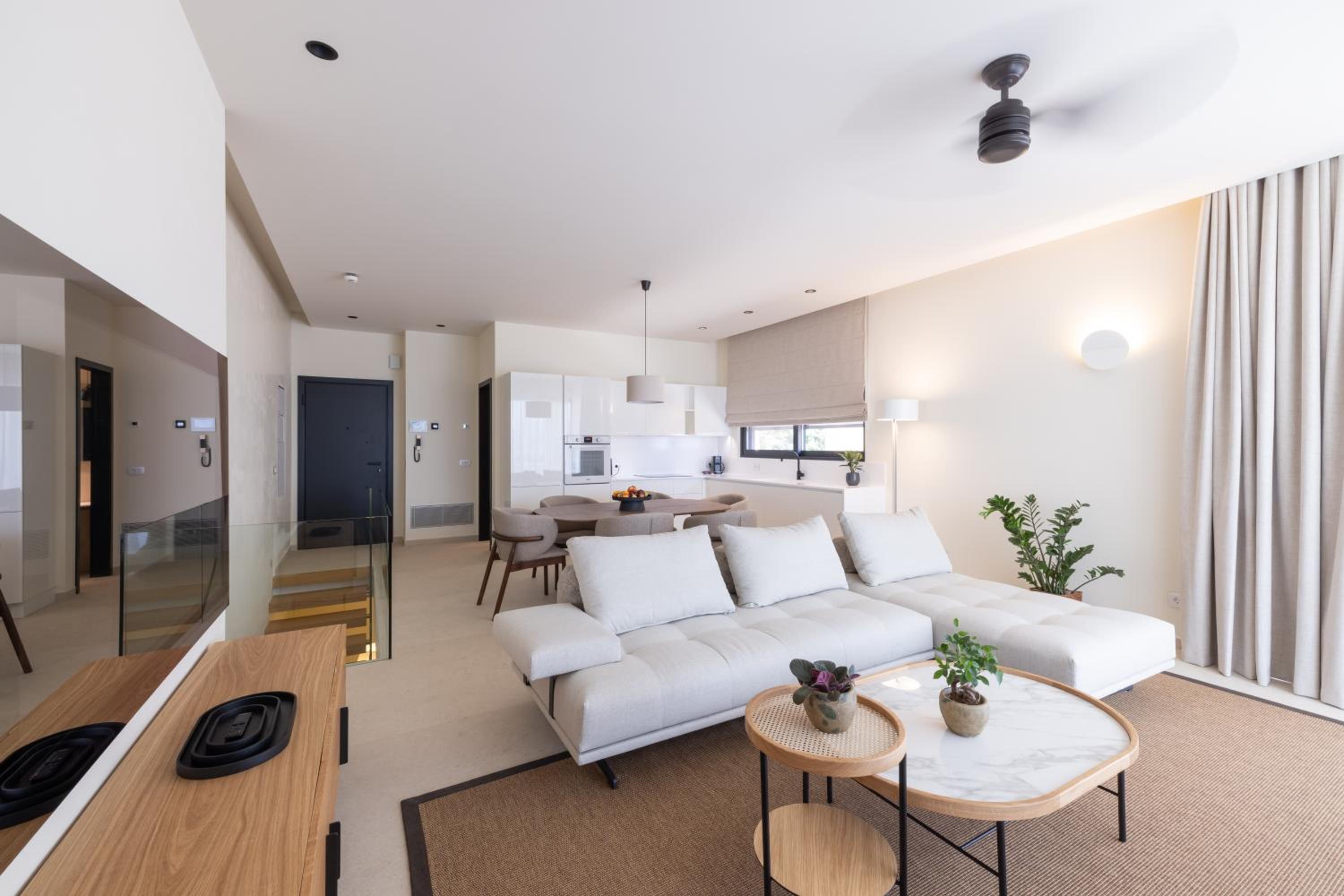 Premium Maisonette with Sea view and Private Pool 