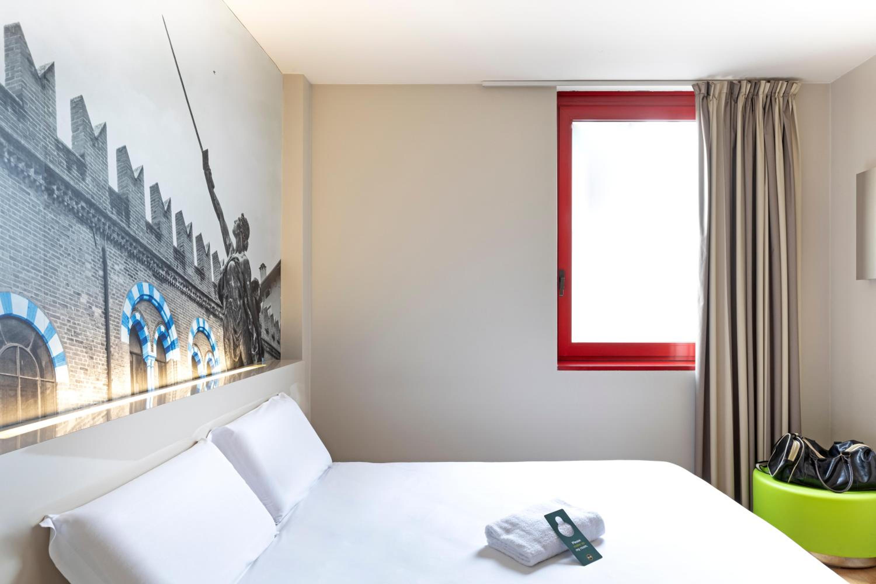 Double Room - Photo 6