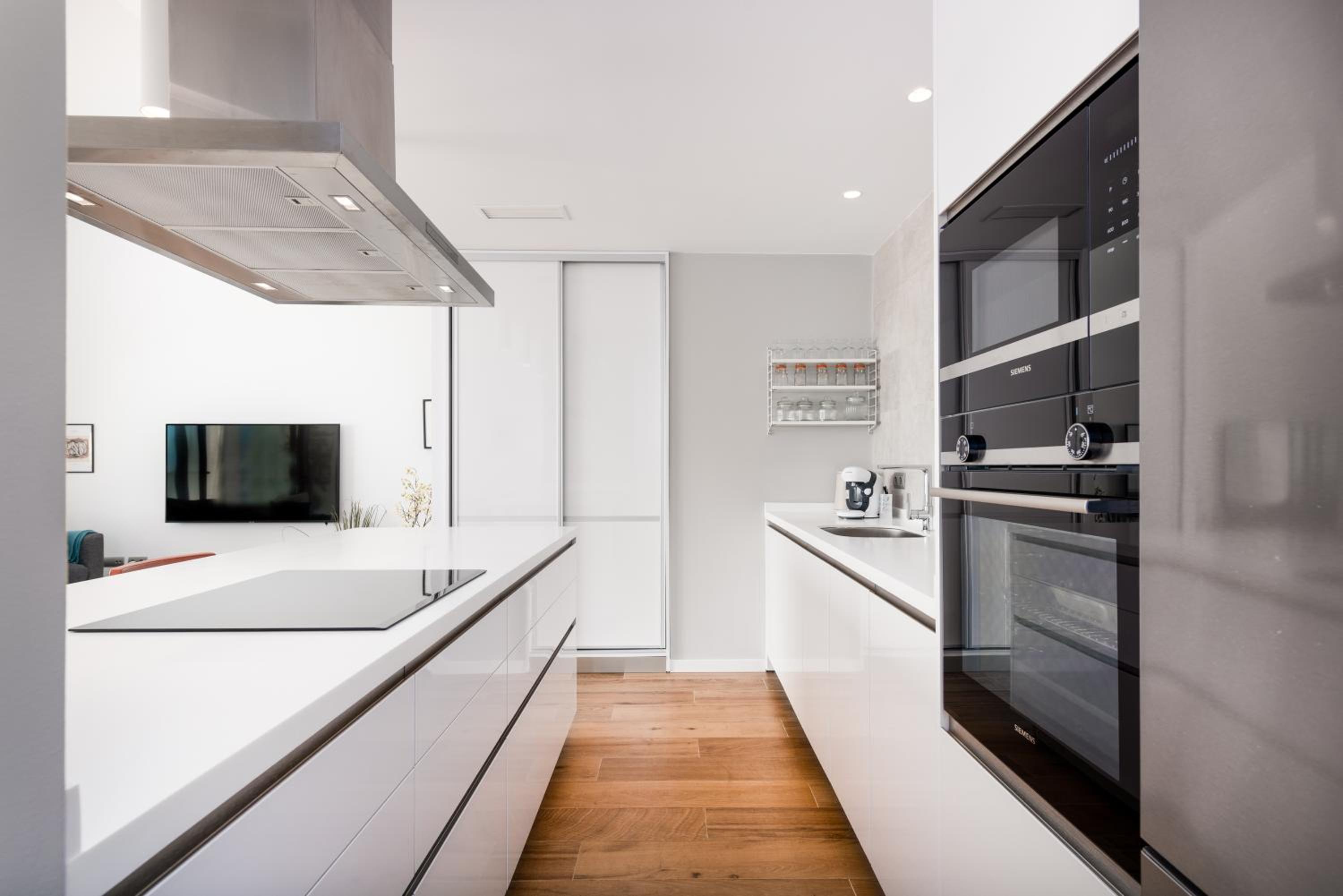 Two-Bedroom Deluxe Apartment with Ocean View photo 2