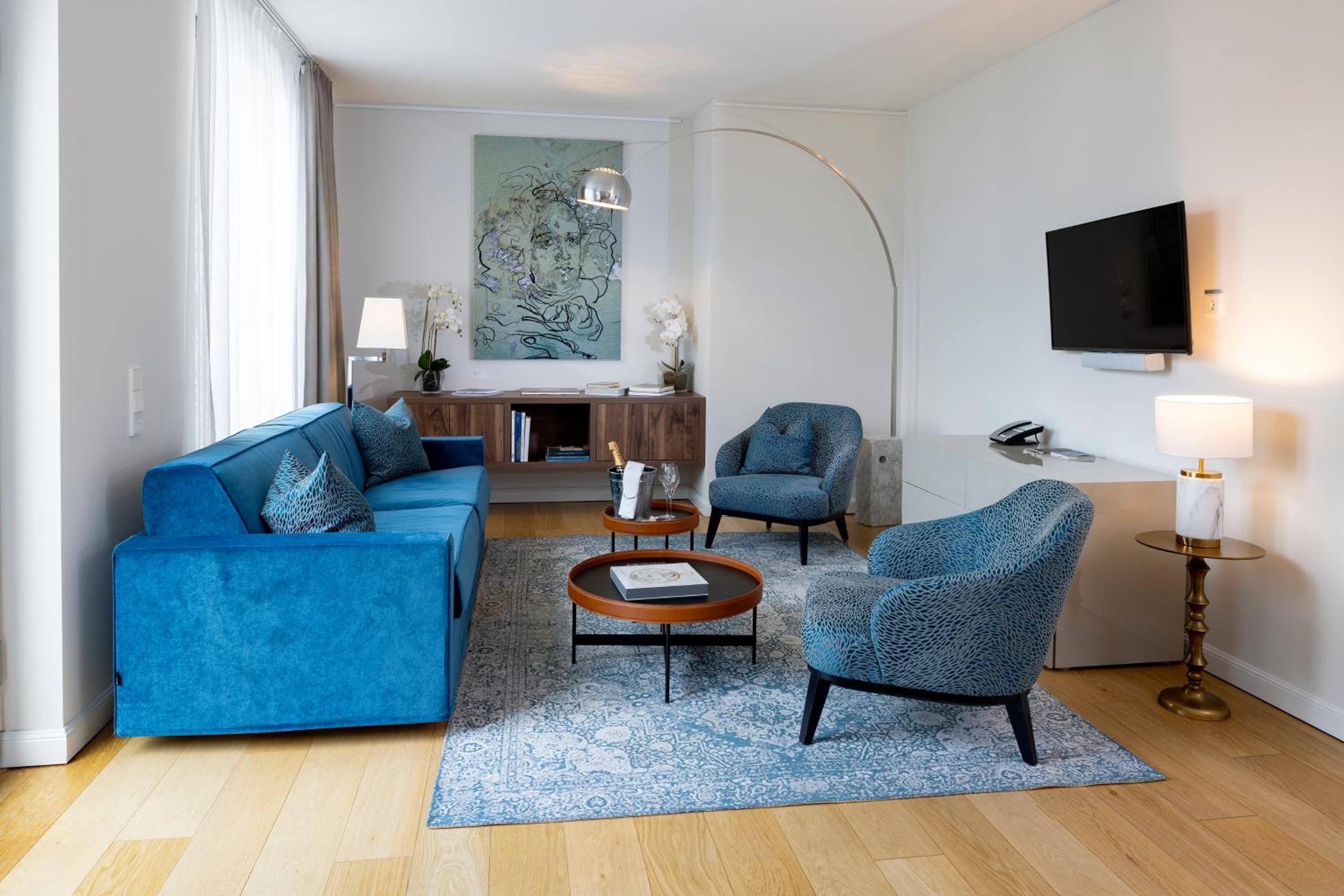 Two-Bedroom Family Suite thumbnail 5