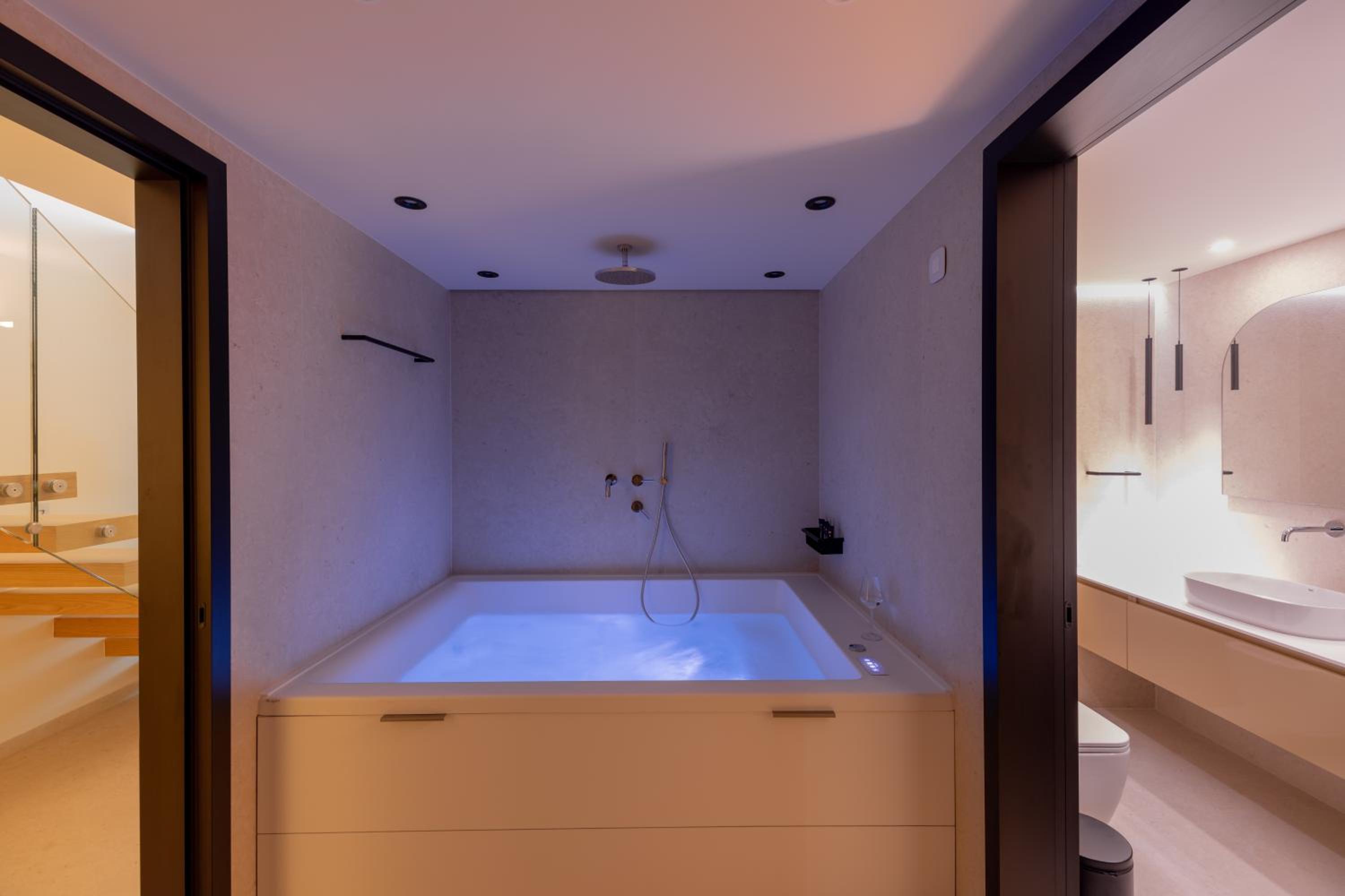 Grand Maisonette with Sea view and Private Pool  - Photo 13