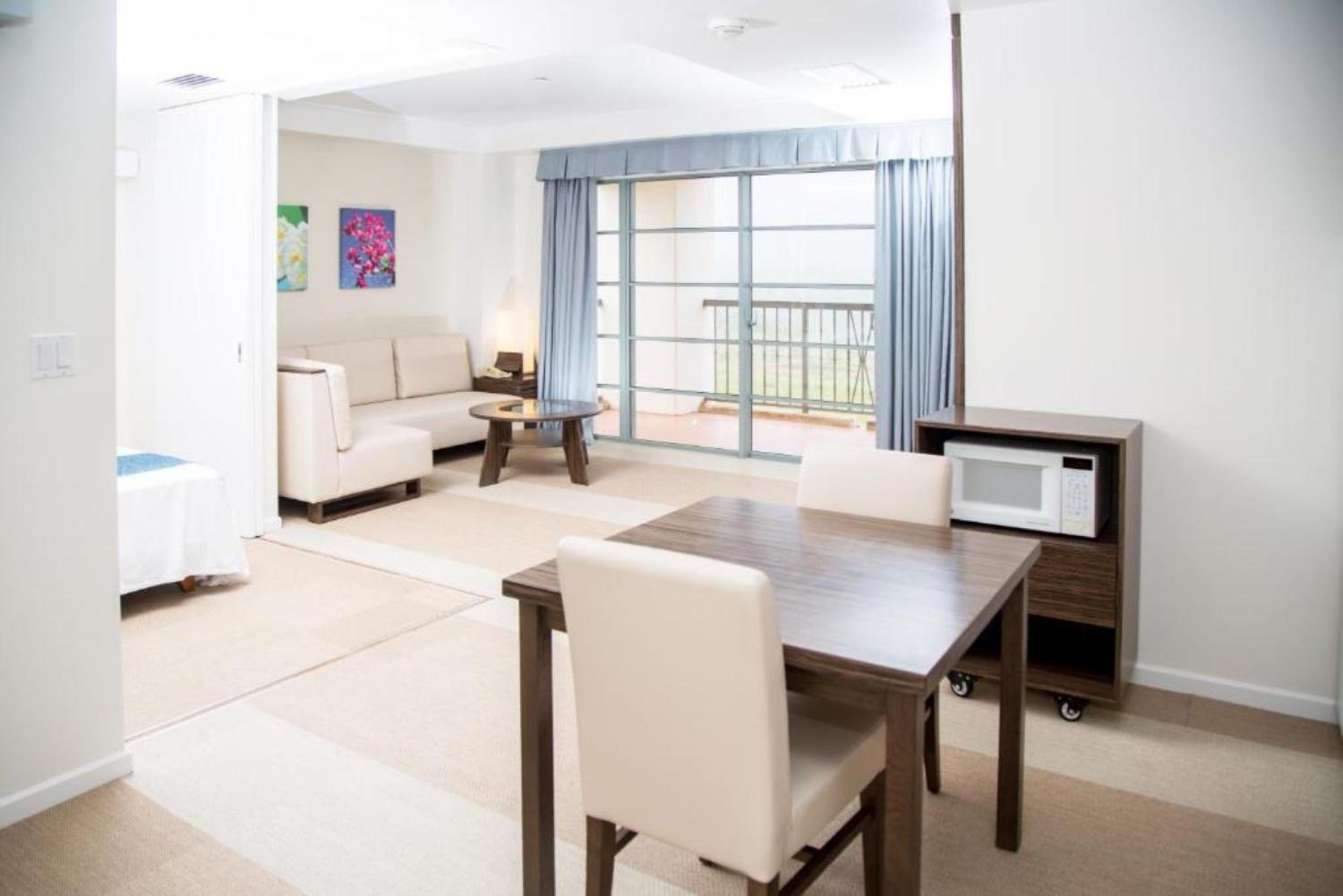Deluxe Family Room photo 3