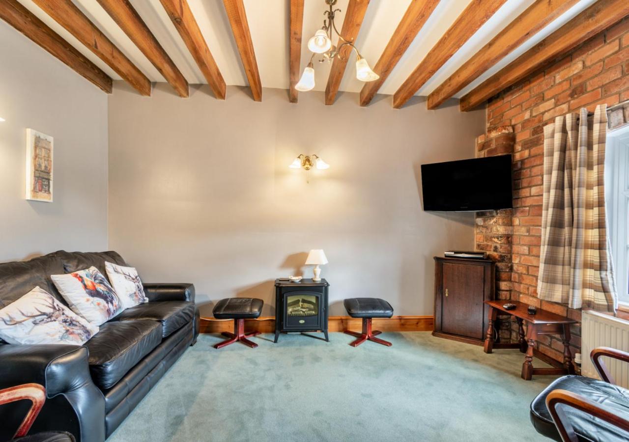 Three-Bedroom House photo 1