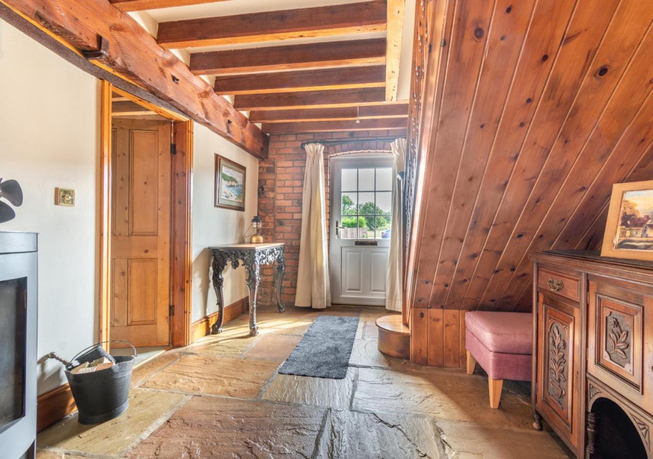 Three-Bedroom House photo 2