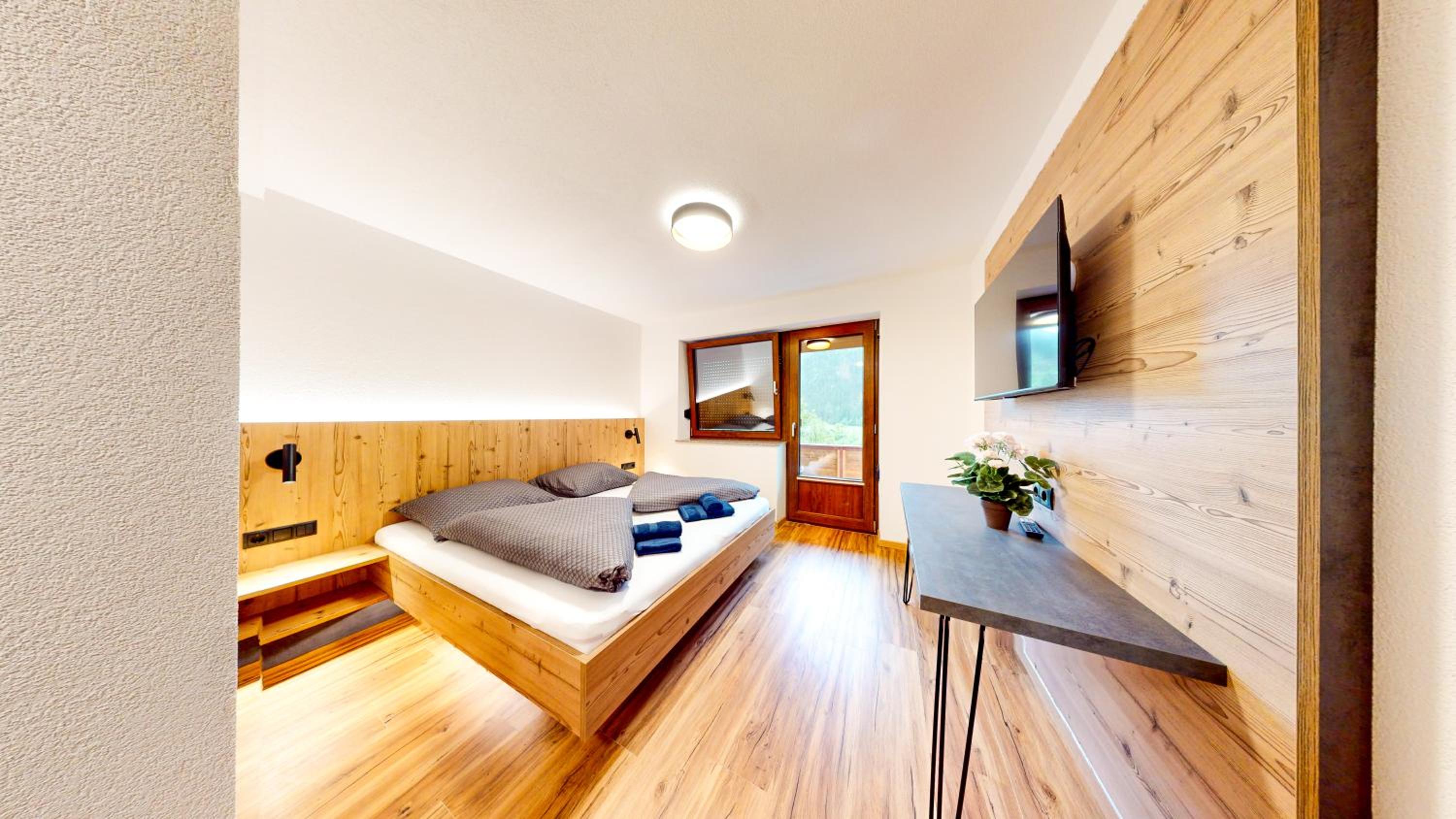 Two-Bedroom Apartment with Mountain View