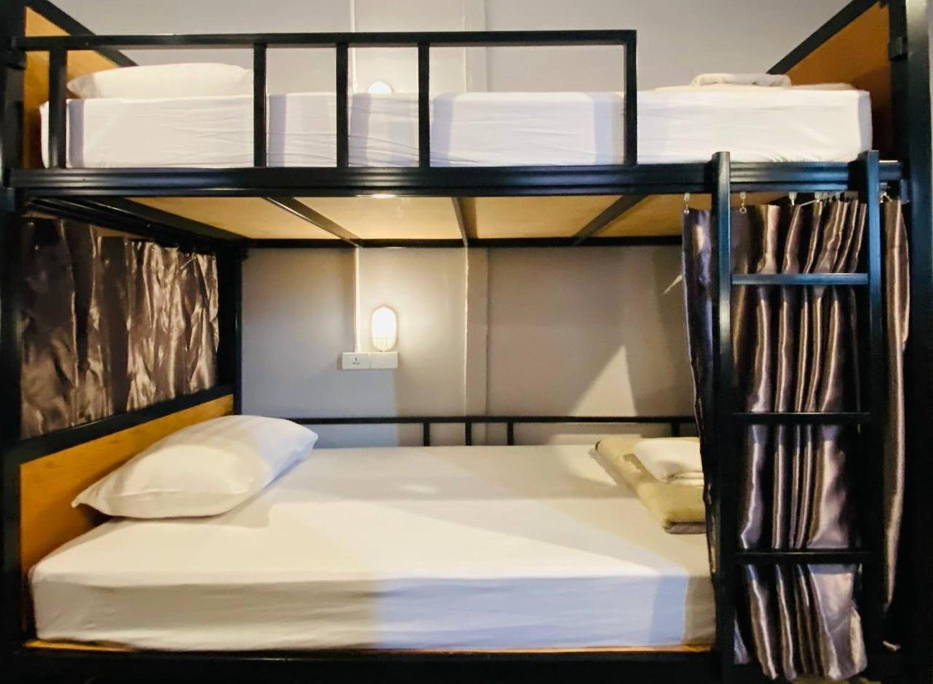 Bunk Bed in Female Dormitory Room   photo 3