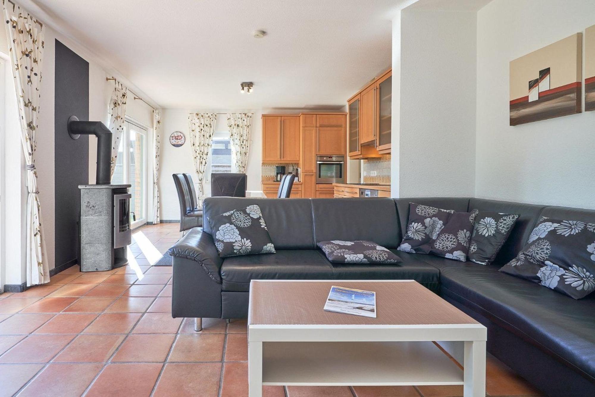 Two-Bedroom House photo 1