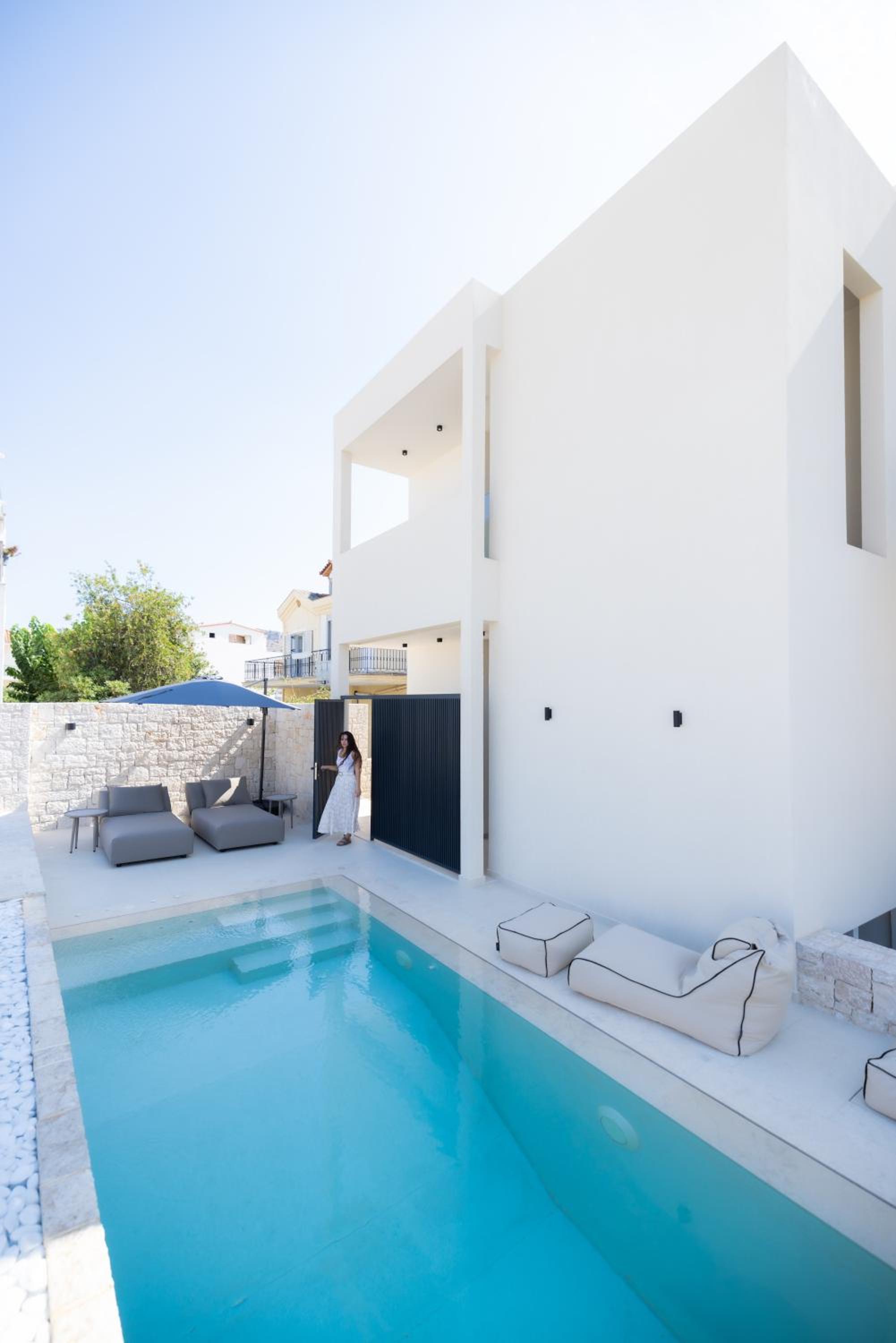 Deluxe Maisonette with Private Pool - Photo 2