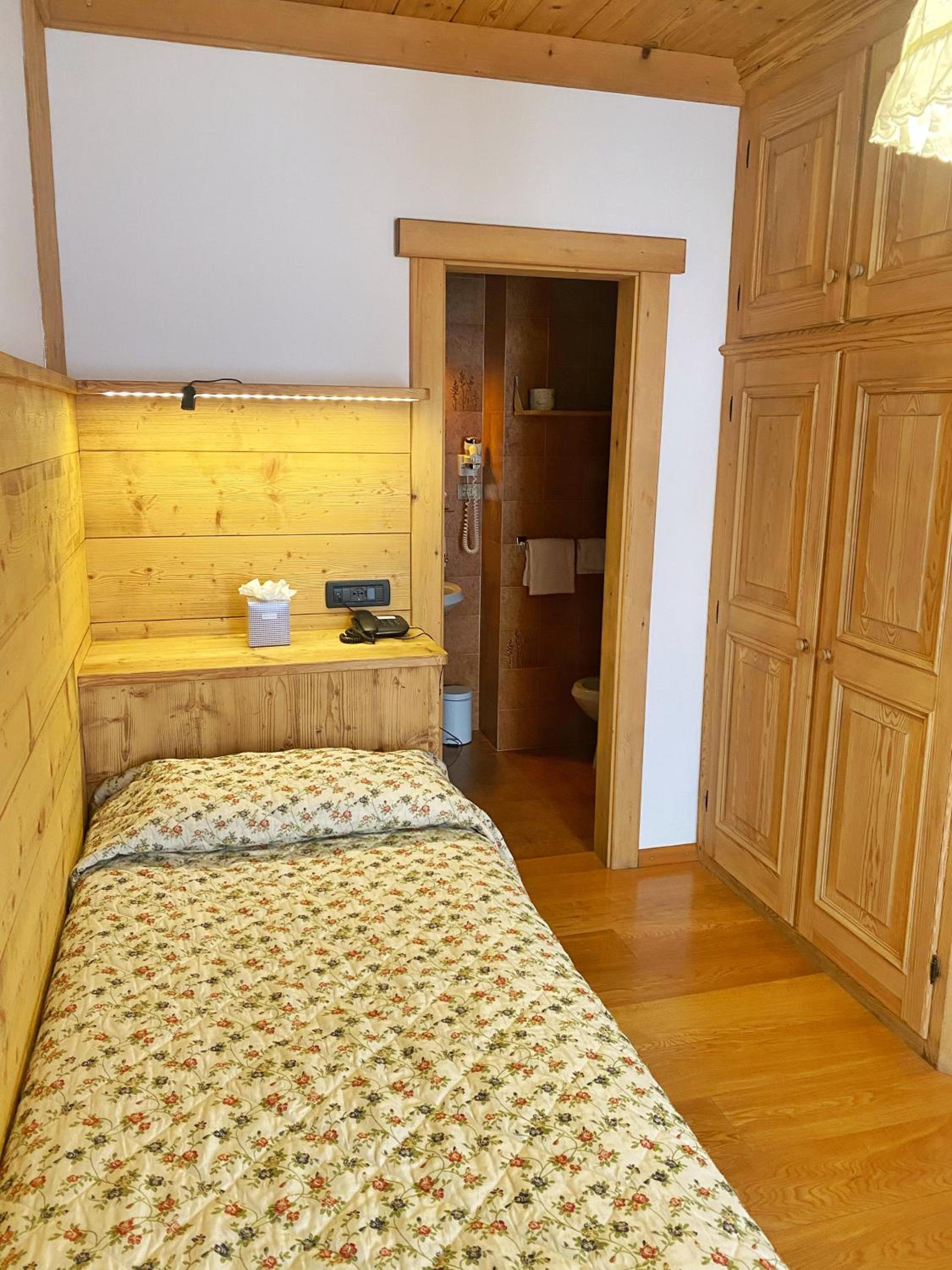 Single Room photo 1