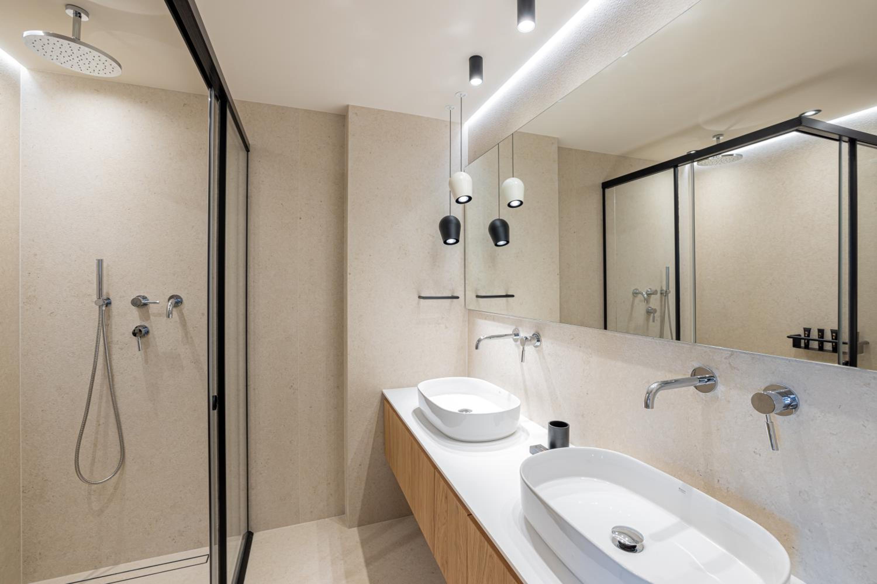Executive Maisonette with Sea view and outdoor Hydromassage Bathtub - Photo 8