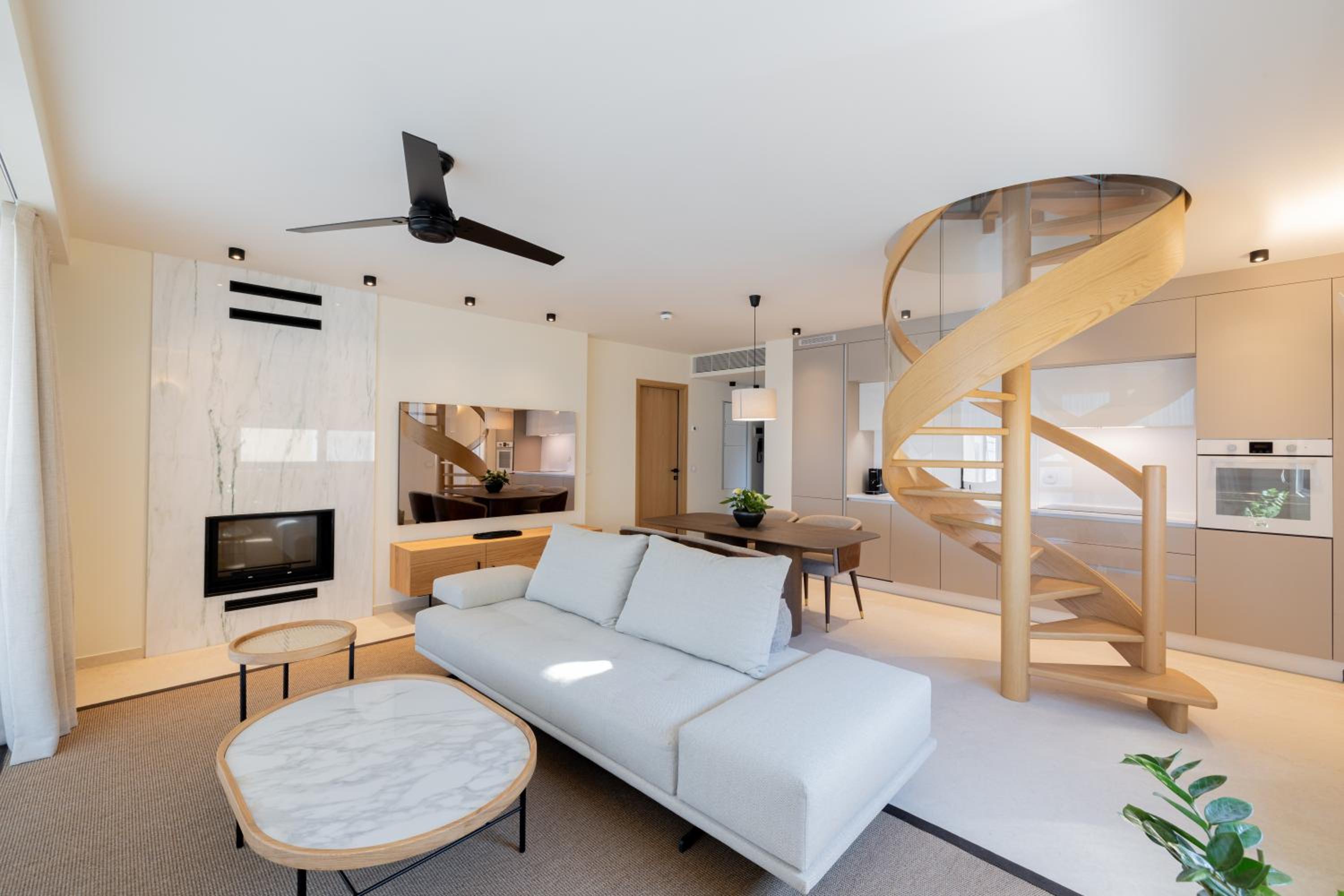 Executive Maisonette with Sea view and outdoor Hydromassage Bathtub - Photo 5