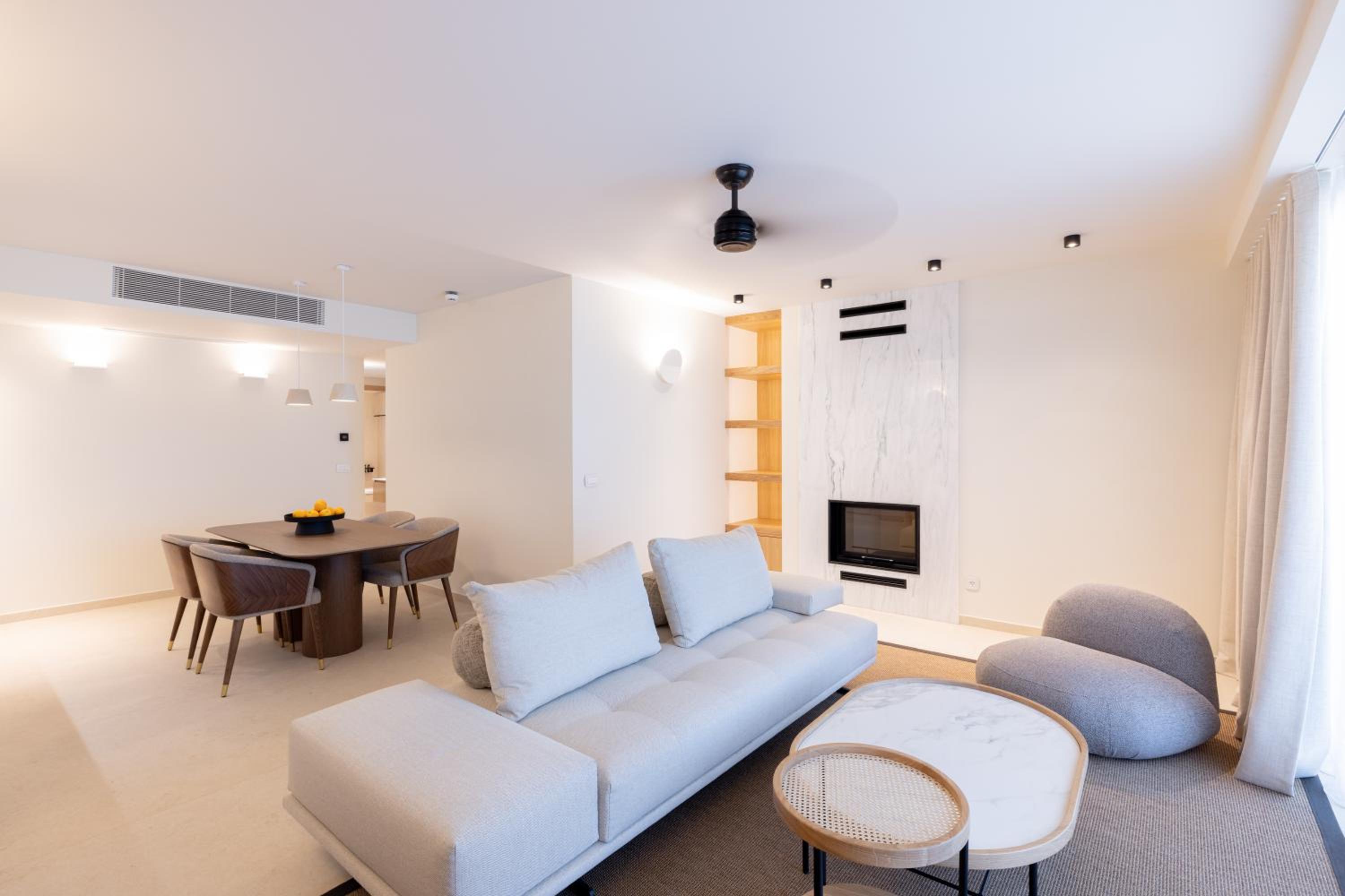 Deluxe Apartment with Sea view and outdoor Hydromassage Bathtub - Photo 12