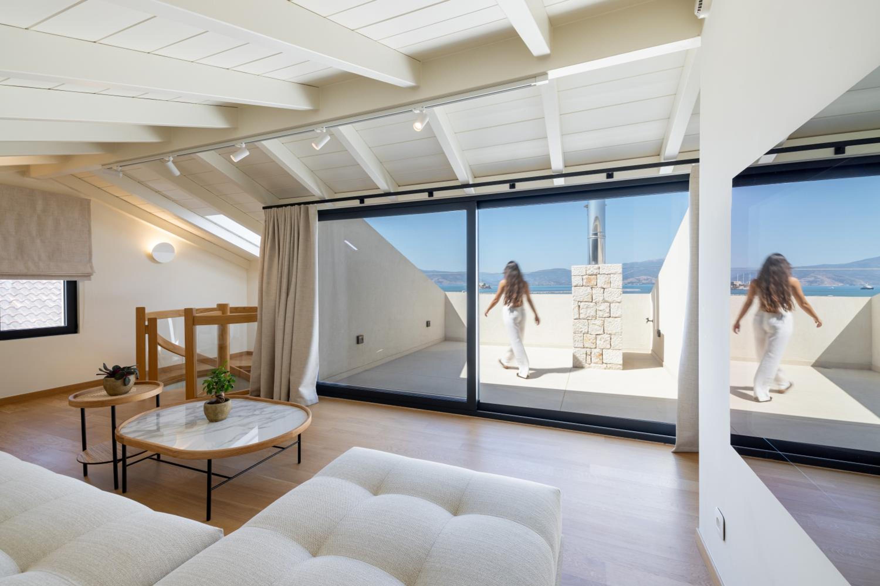 Executive Maisonette with Sea view and outdoor Hydromassage Bathtub - Photo 7