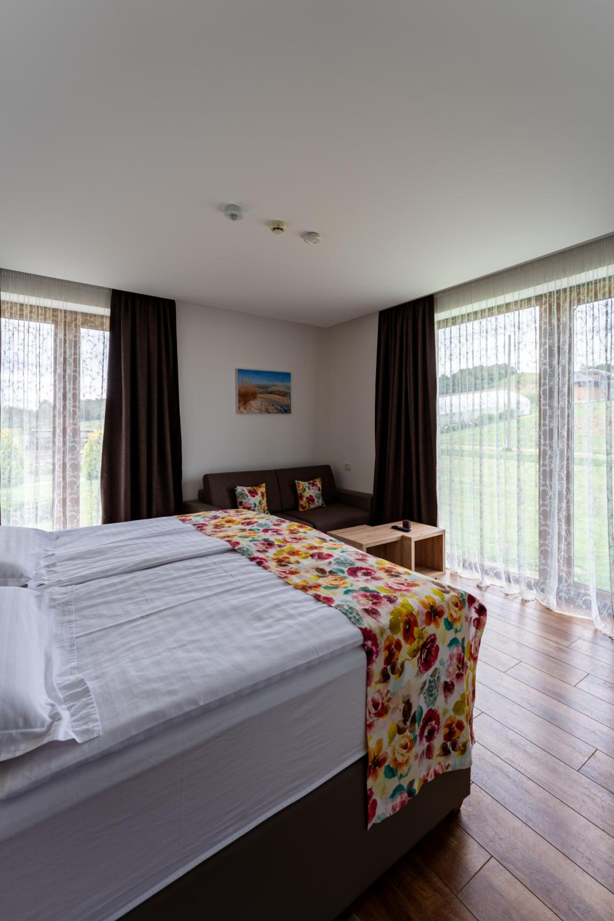 Family Suite - Photo 1