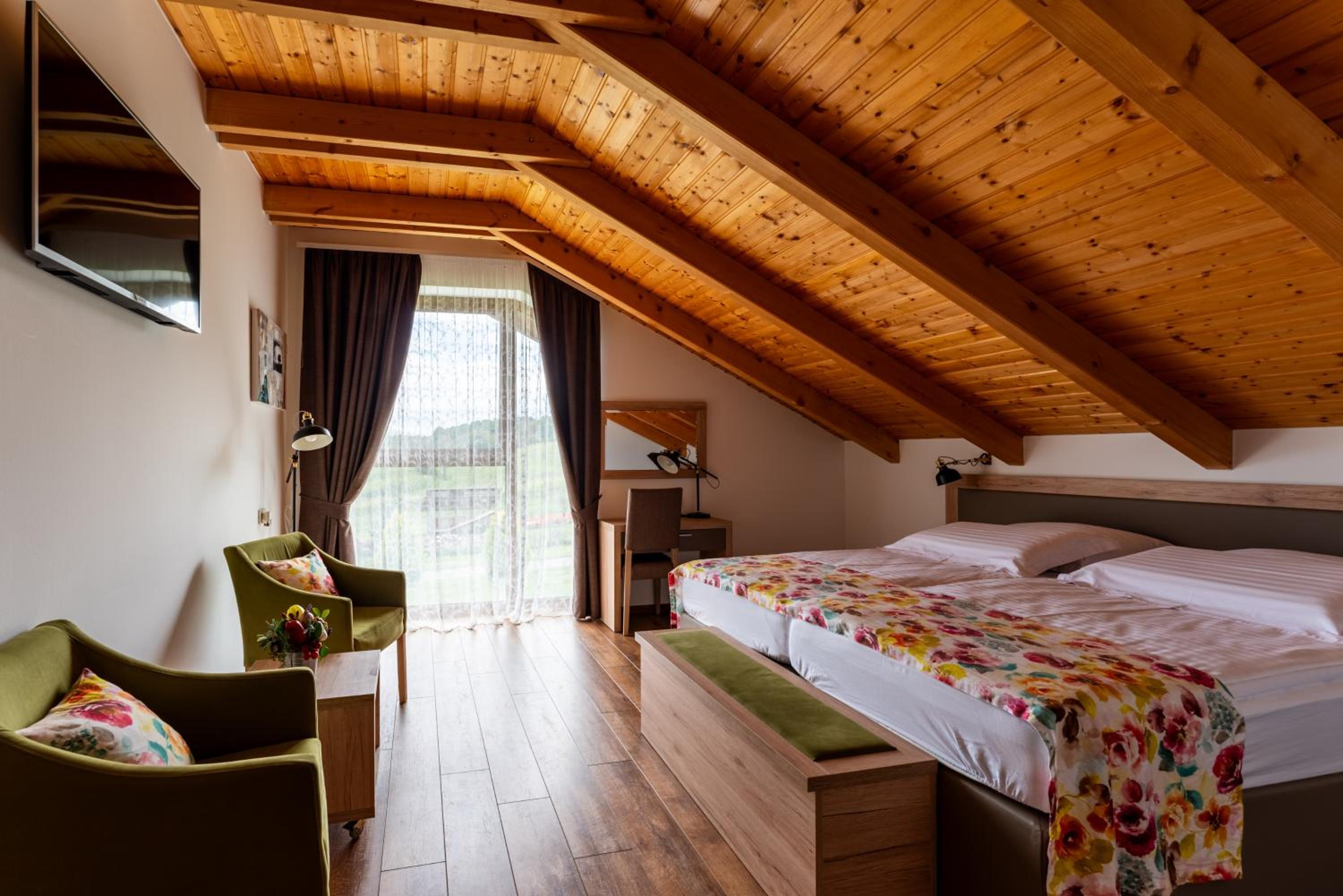 Family Suite - Photo 12