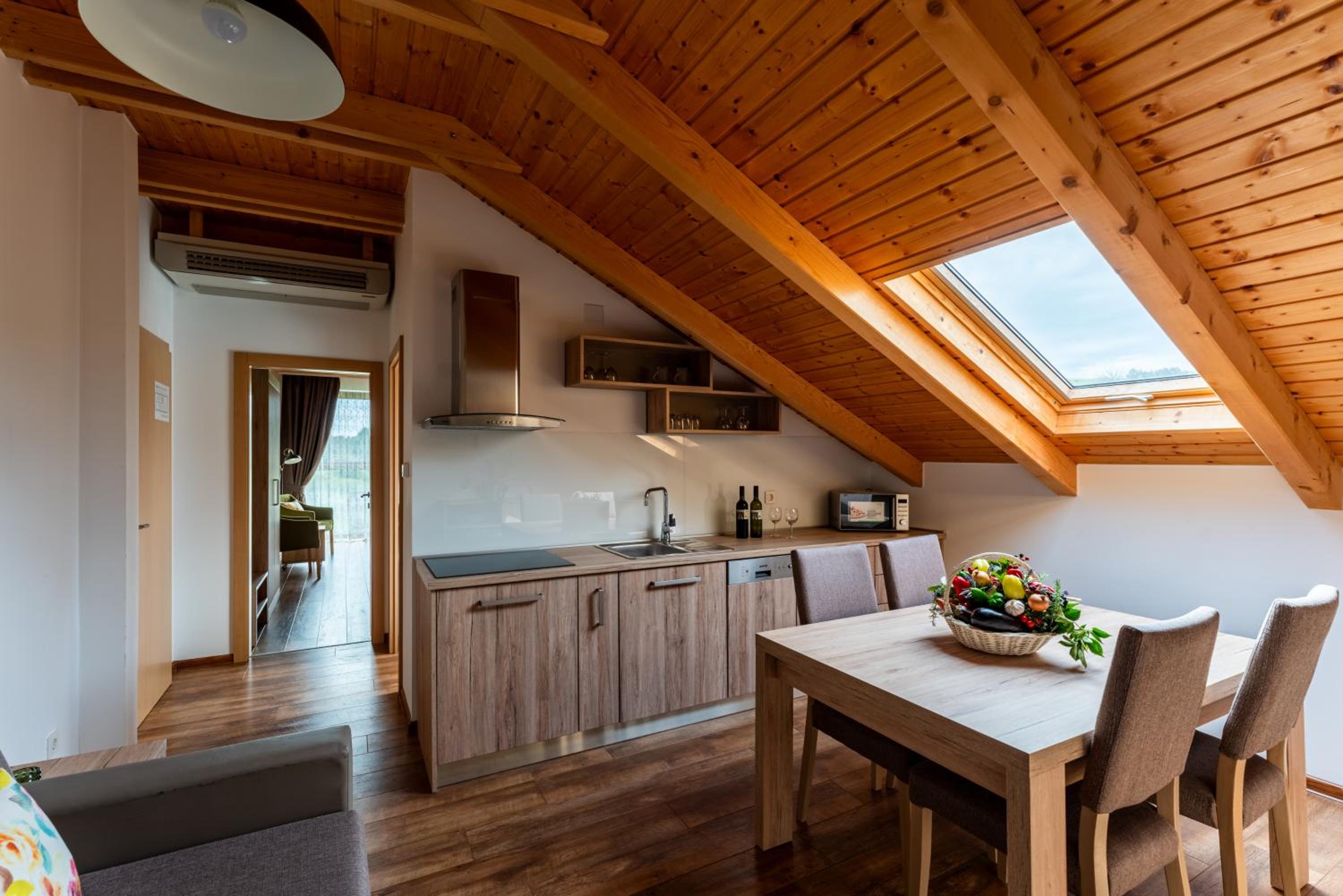 Family Suite - Photo 7