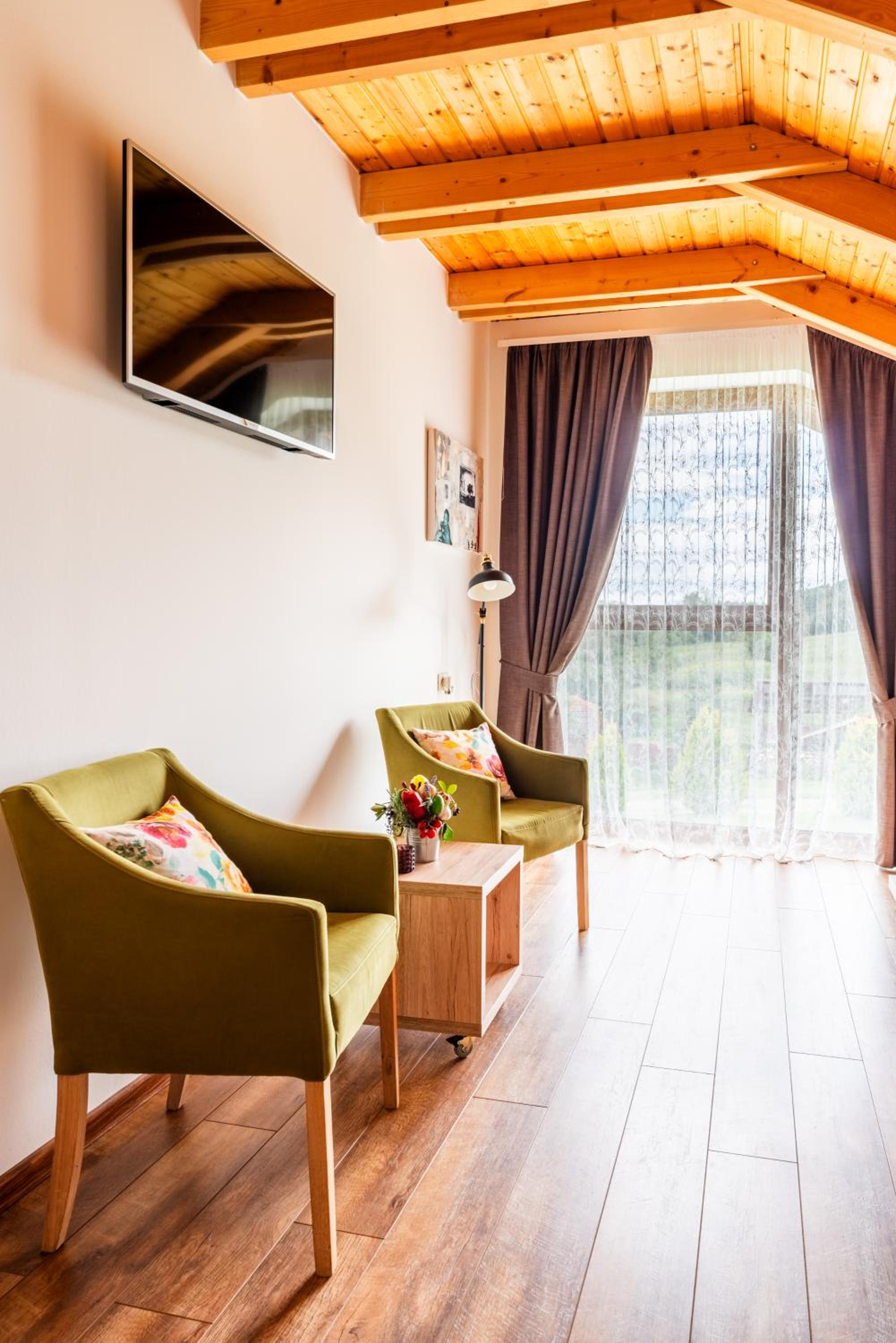 Family Suite - Photo 11