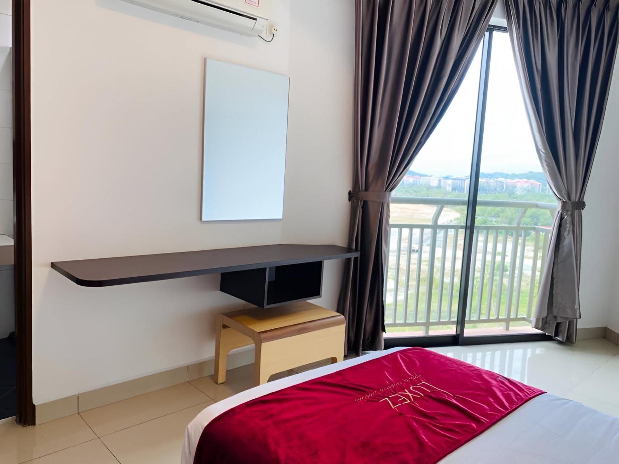 Deluxe Twin Room With Sea View - Photo 2