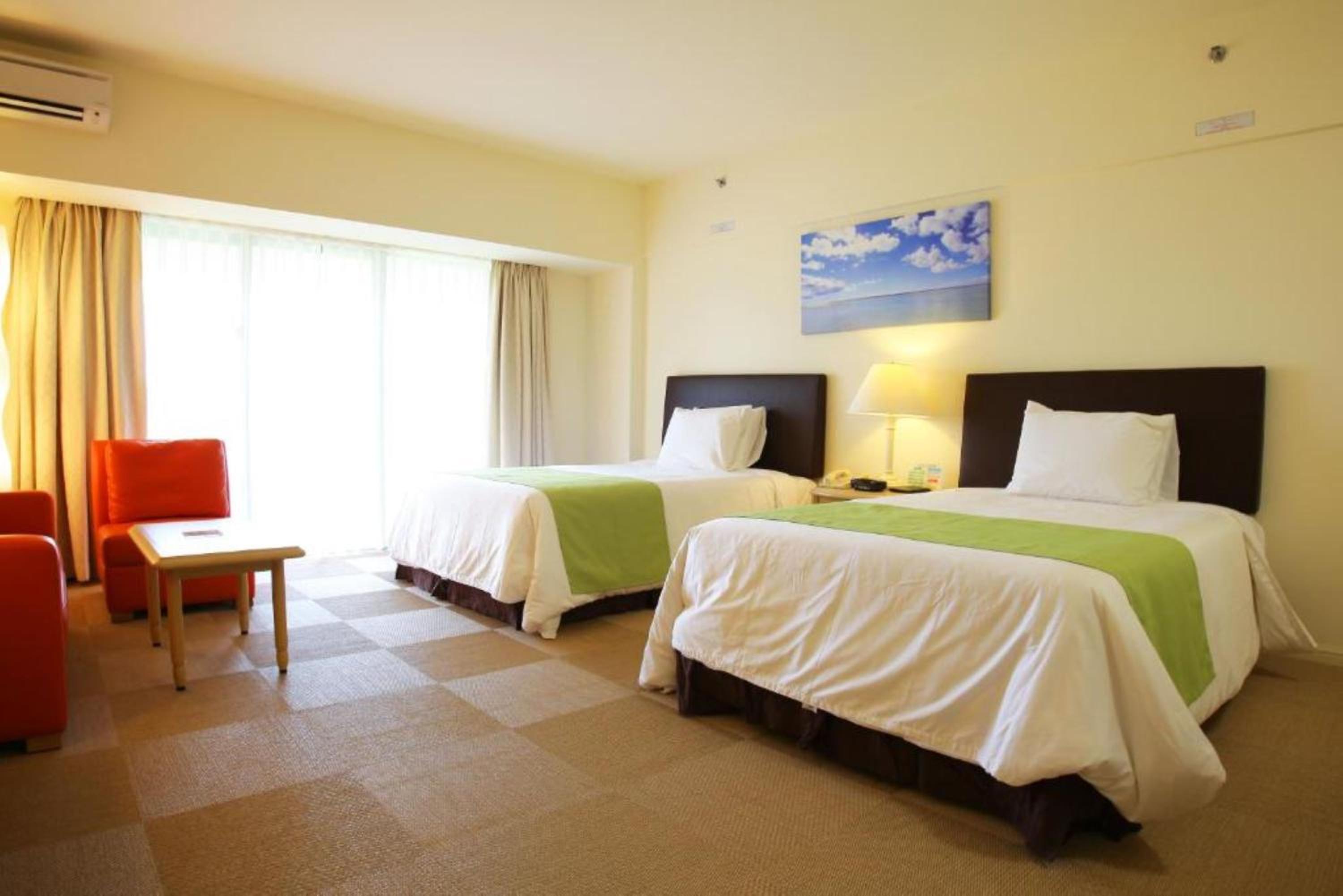 Standard Twin Room with Sofa photo 1