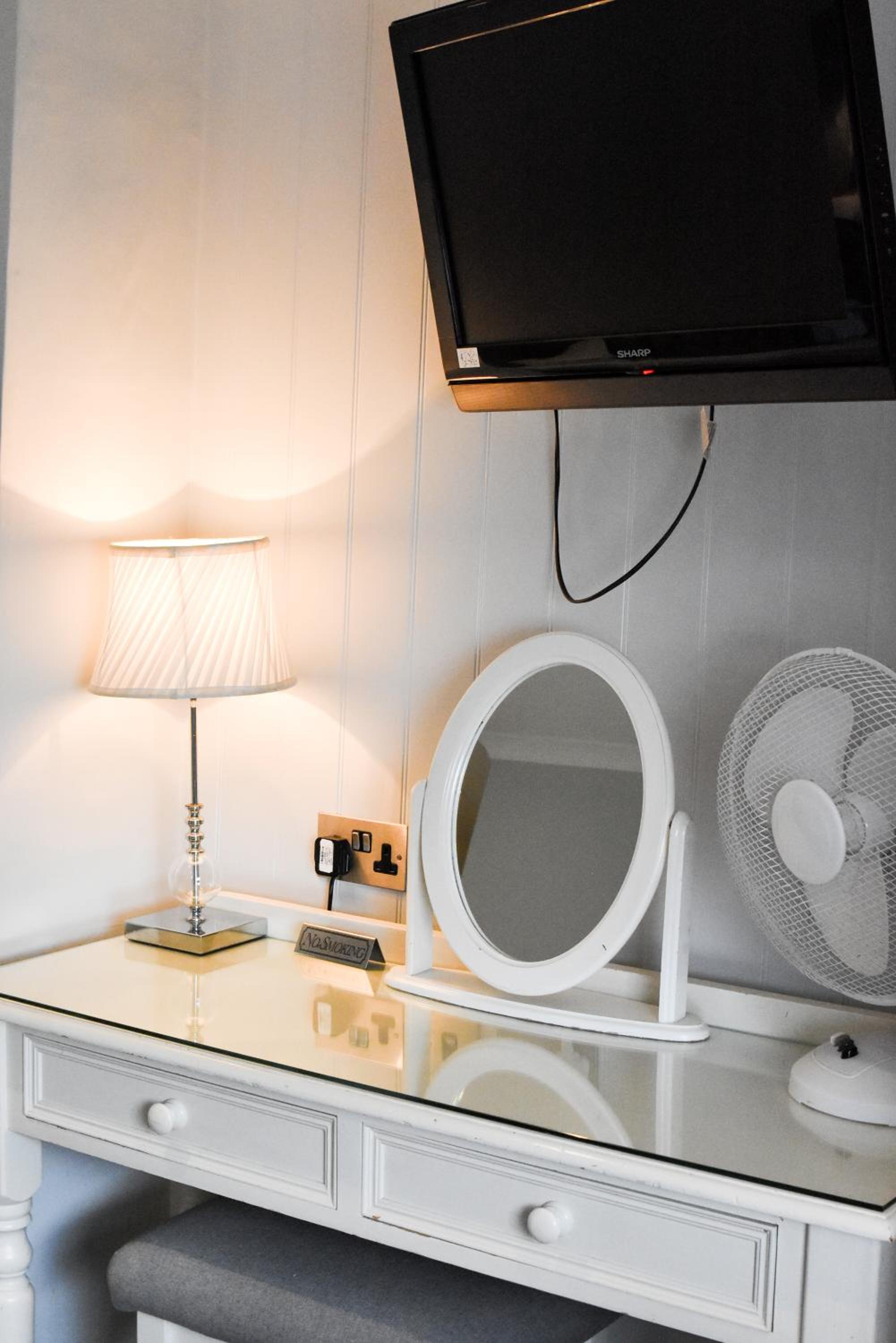 Double Room with Sea View - Photo 7
