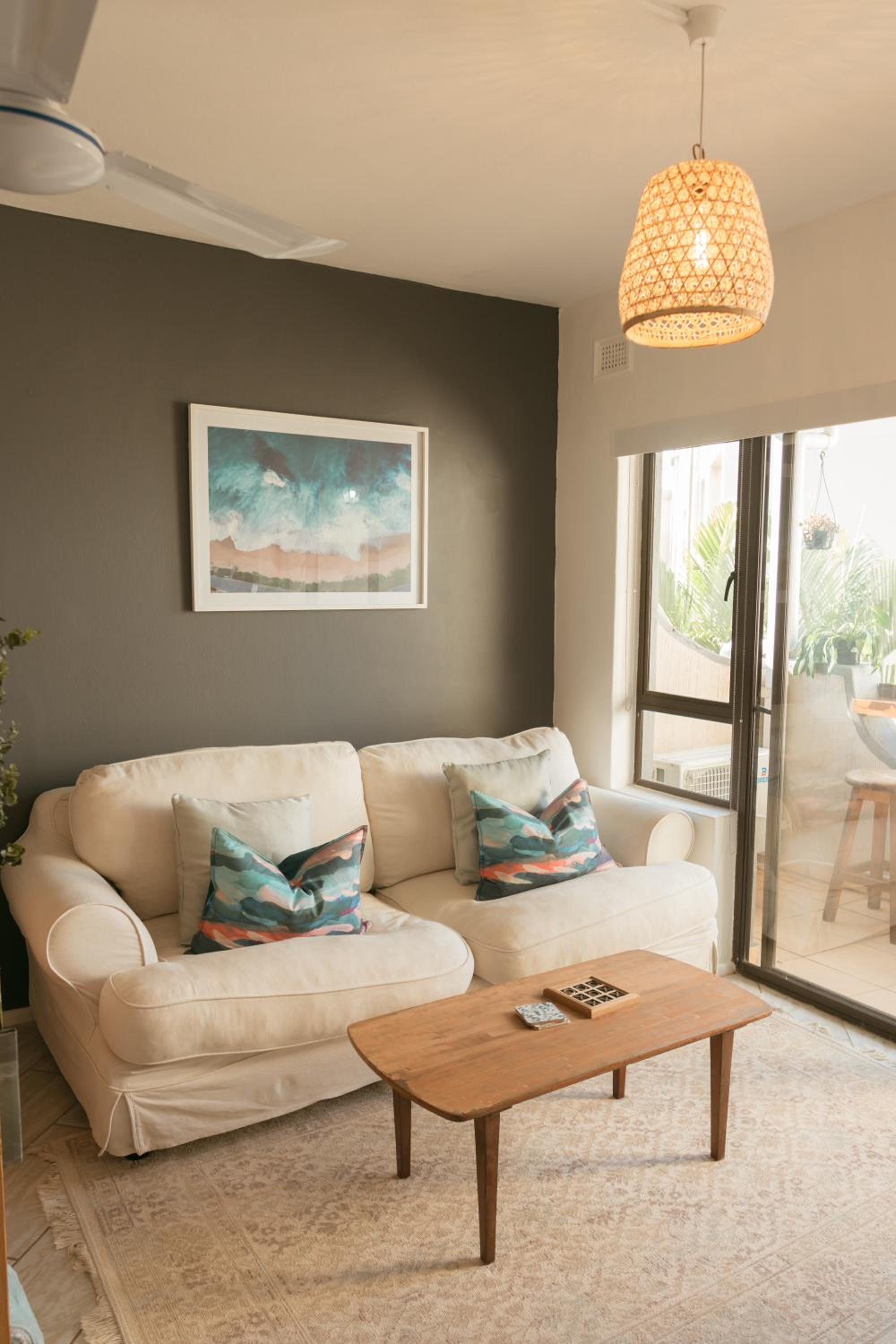 One-Bedroom Apartment photo 3
