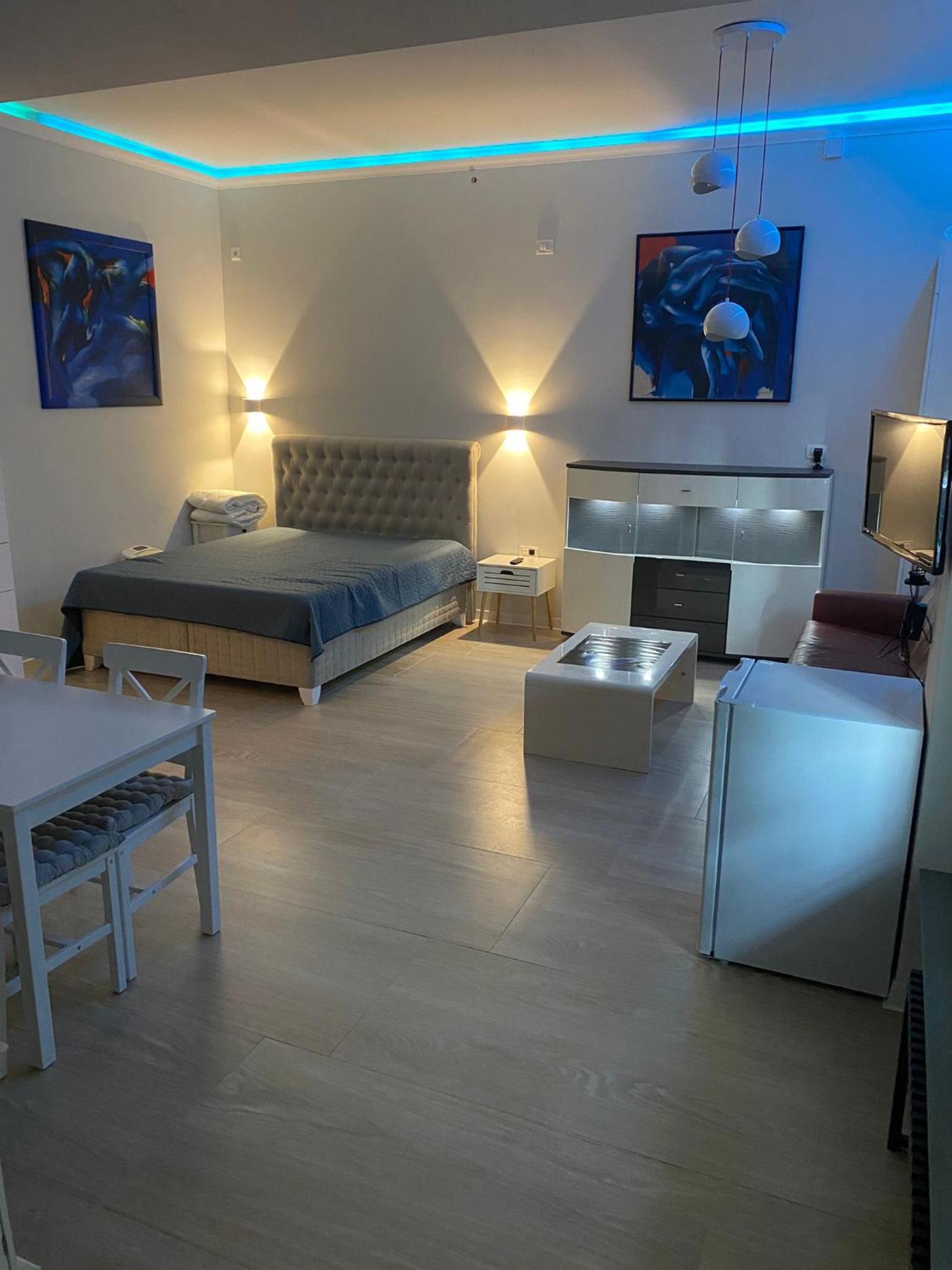 Studio Apartment with One Double Bed photo 1
