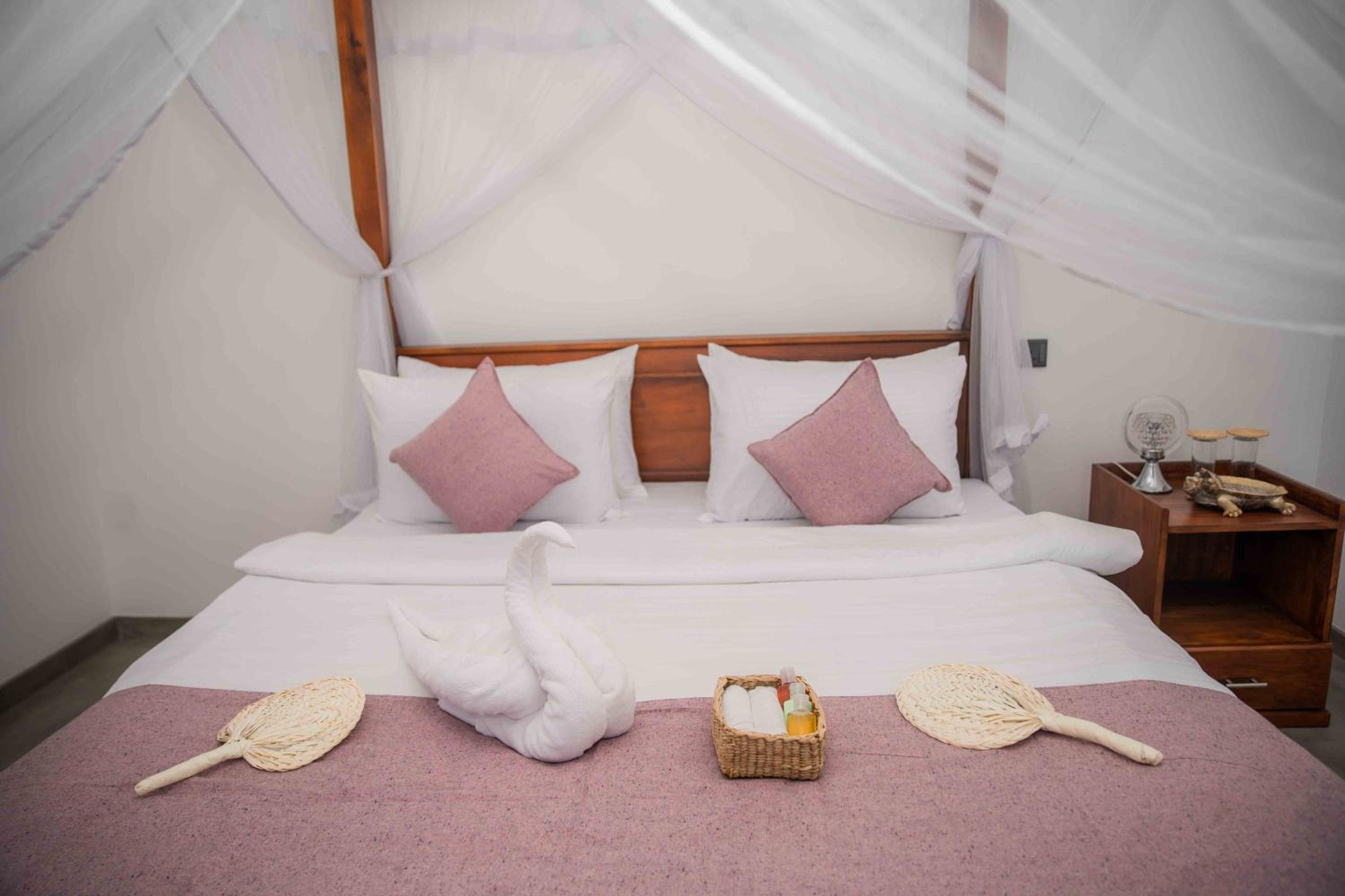Deluxe Double Room with Balcony photo 3