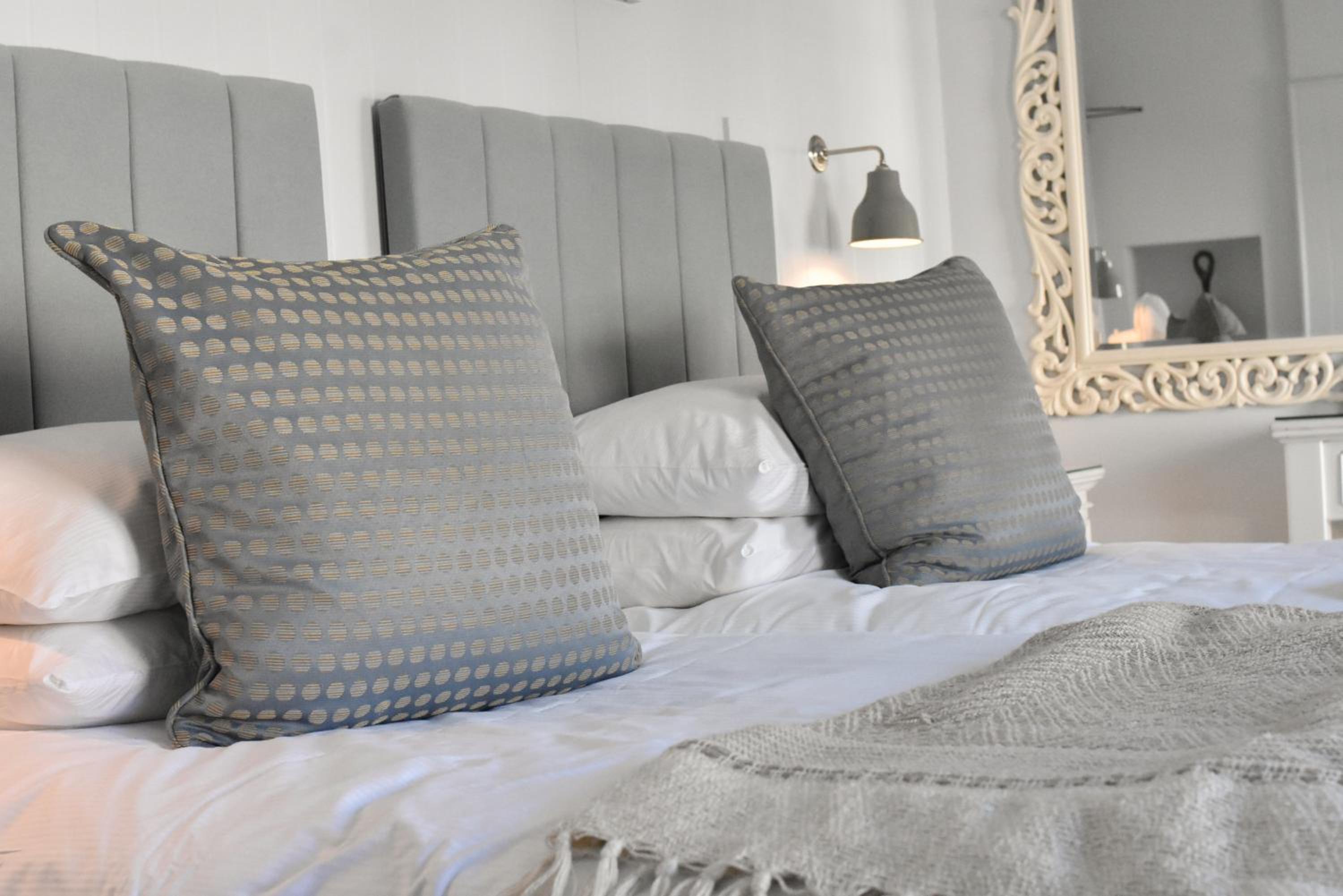 Double or Twin Room with City View photo 1