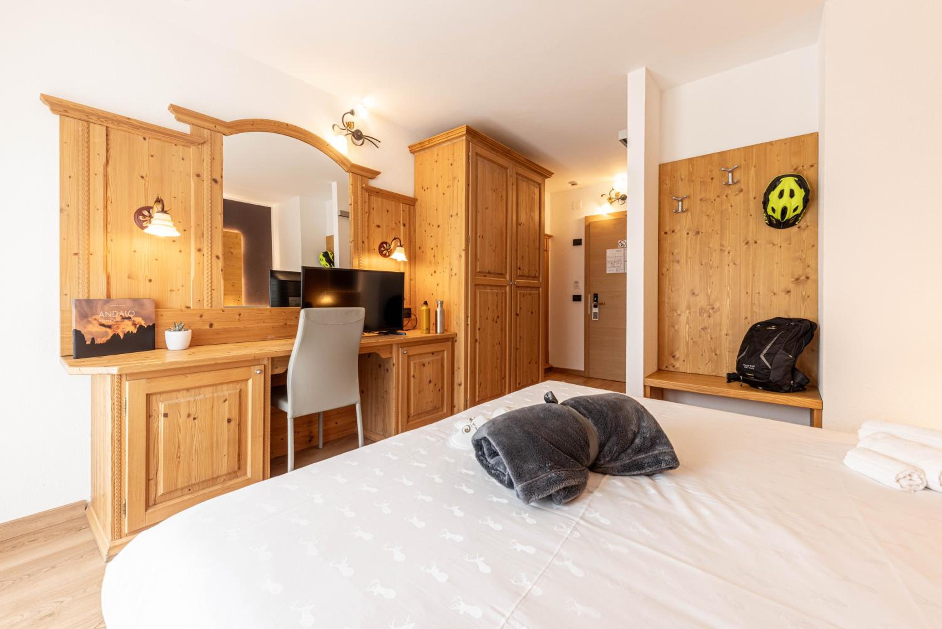 Standard Triple Room photo 3