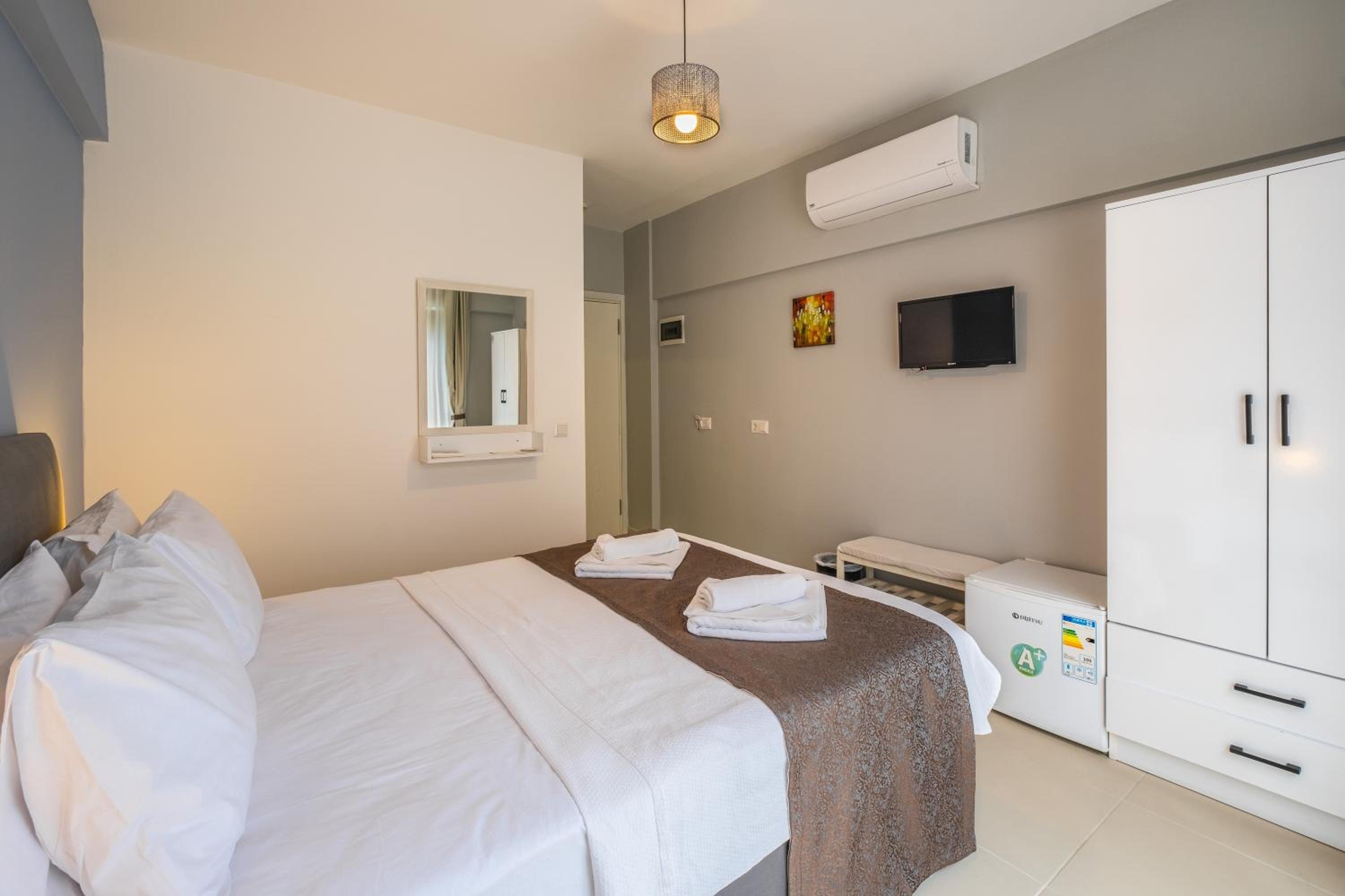 Double Room with Balcony photo 3