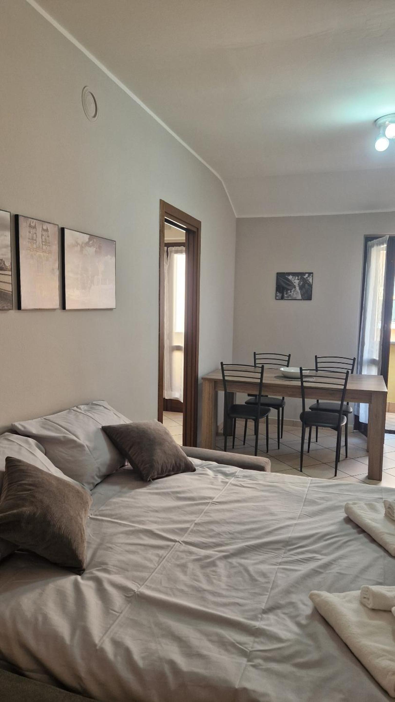 One-Bedroom Apartment With Balcony photo 1