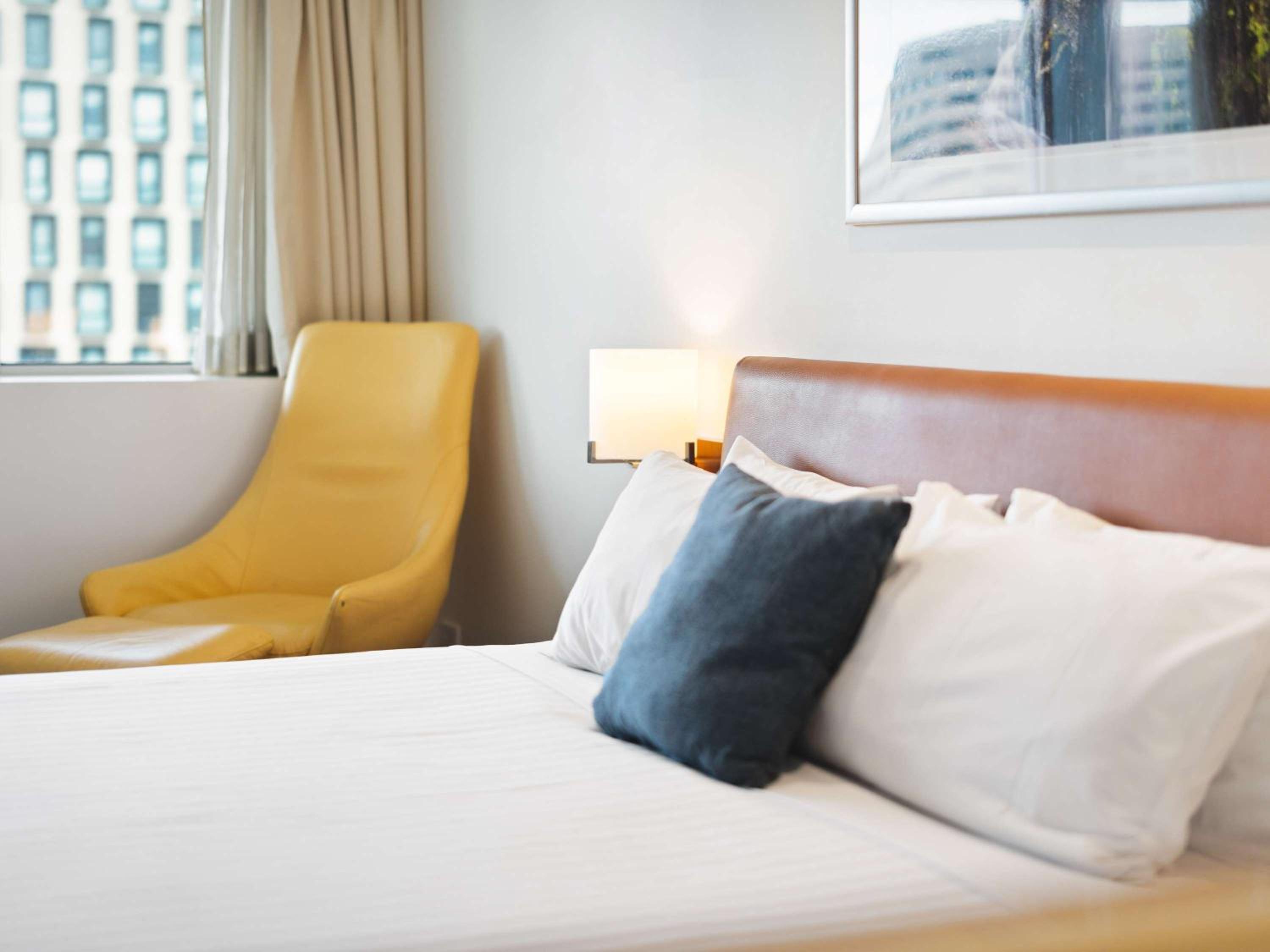 Standard King Room - Photo 7