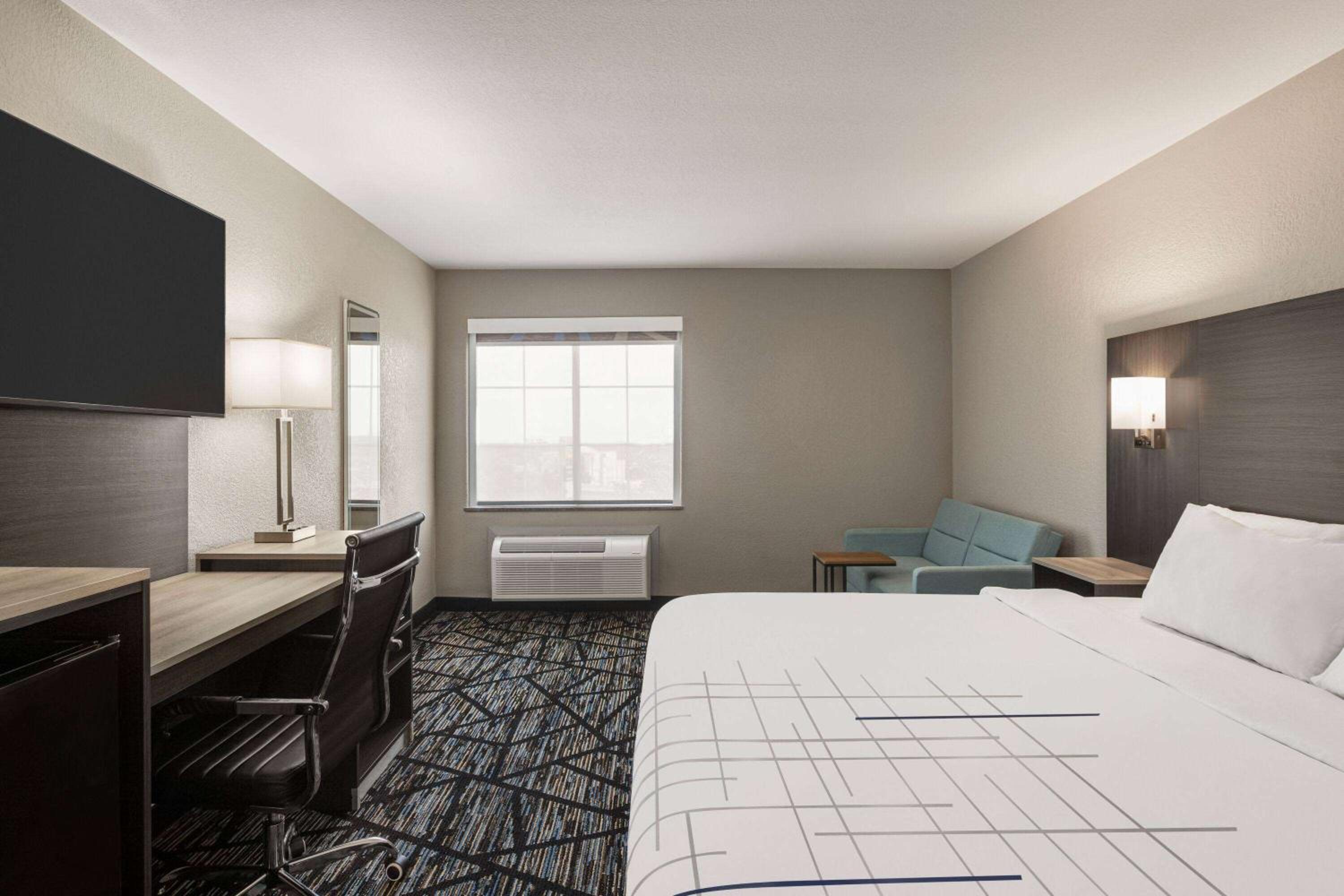 King Suite - Photo 1