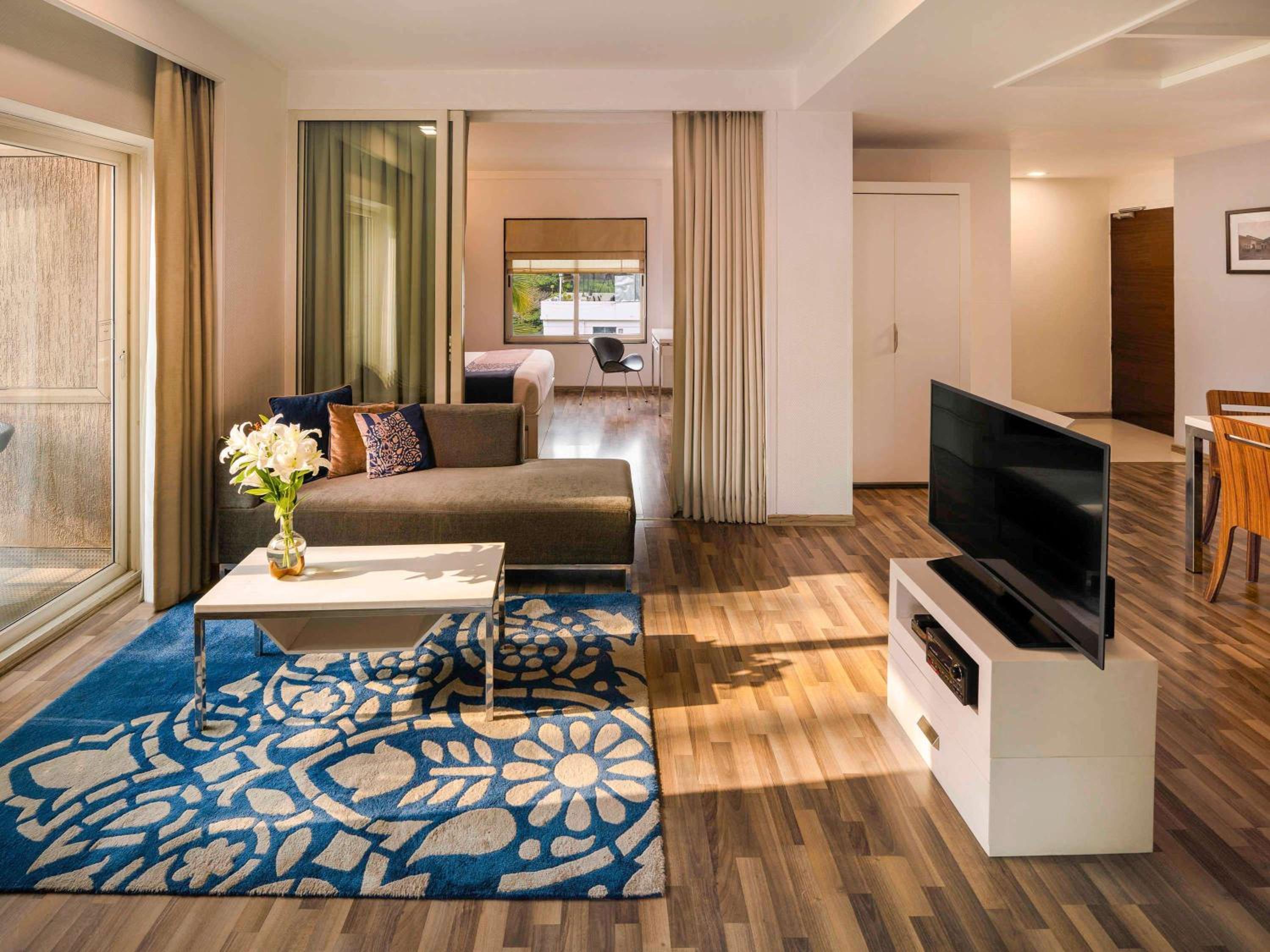 One Bedroom Suite without Balcony with 20% discount on food and soft beverages and spa and Happy Hour 1+1 at By the Blue - Photo 2