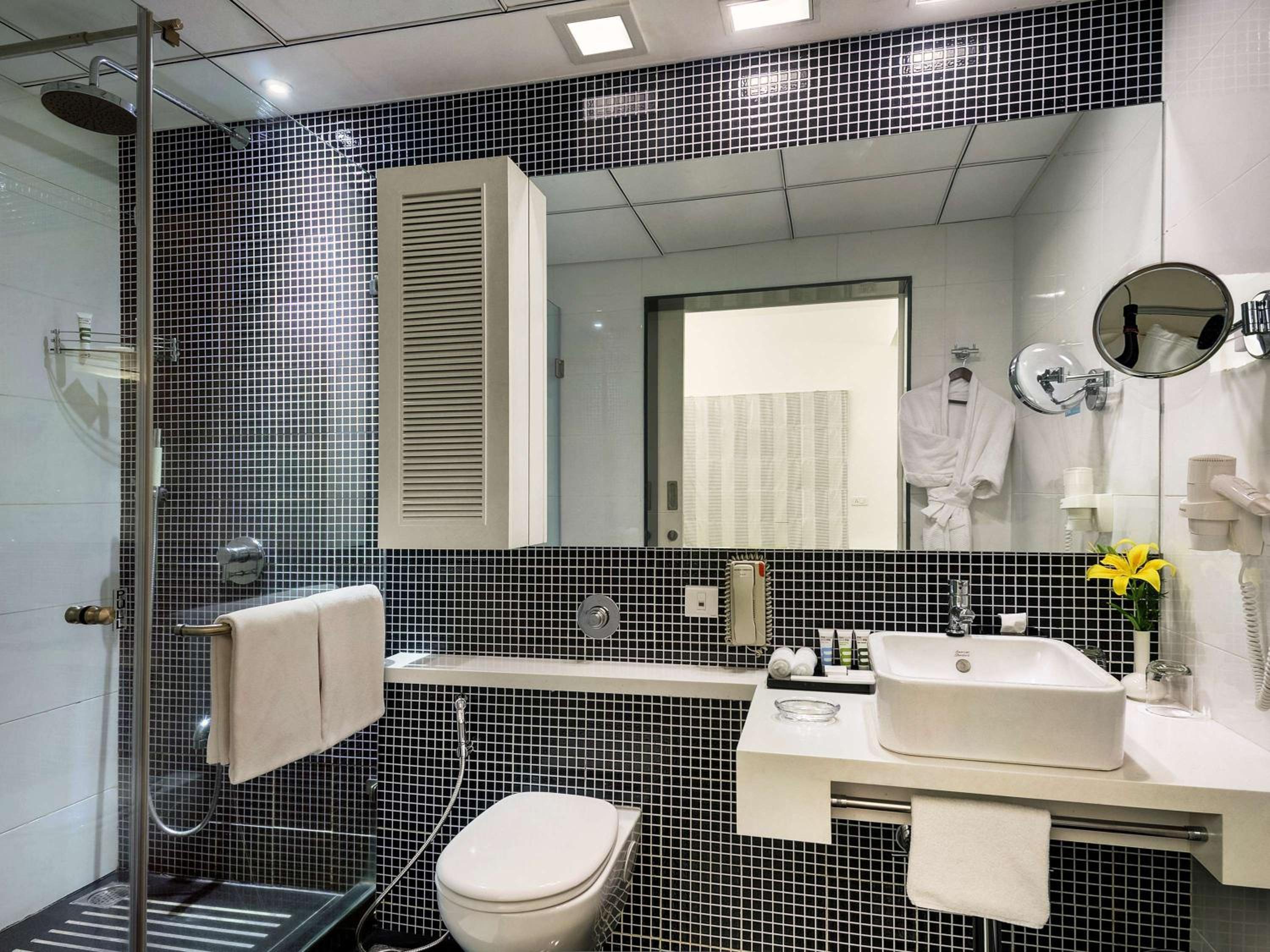 Two-Bedroom Suite with Balcony with 20% discount on food and soft beverages and spa and Happy Hour 1+1 at By the Blue - Photo 10