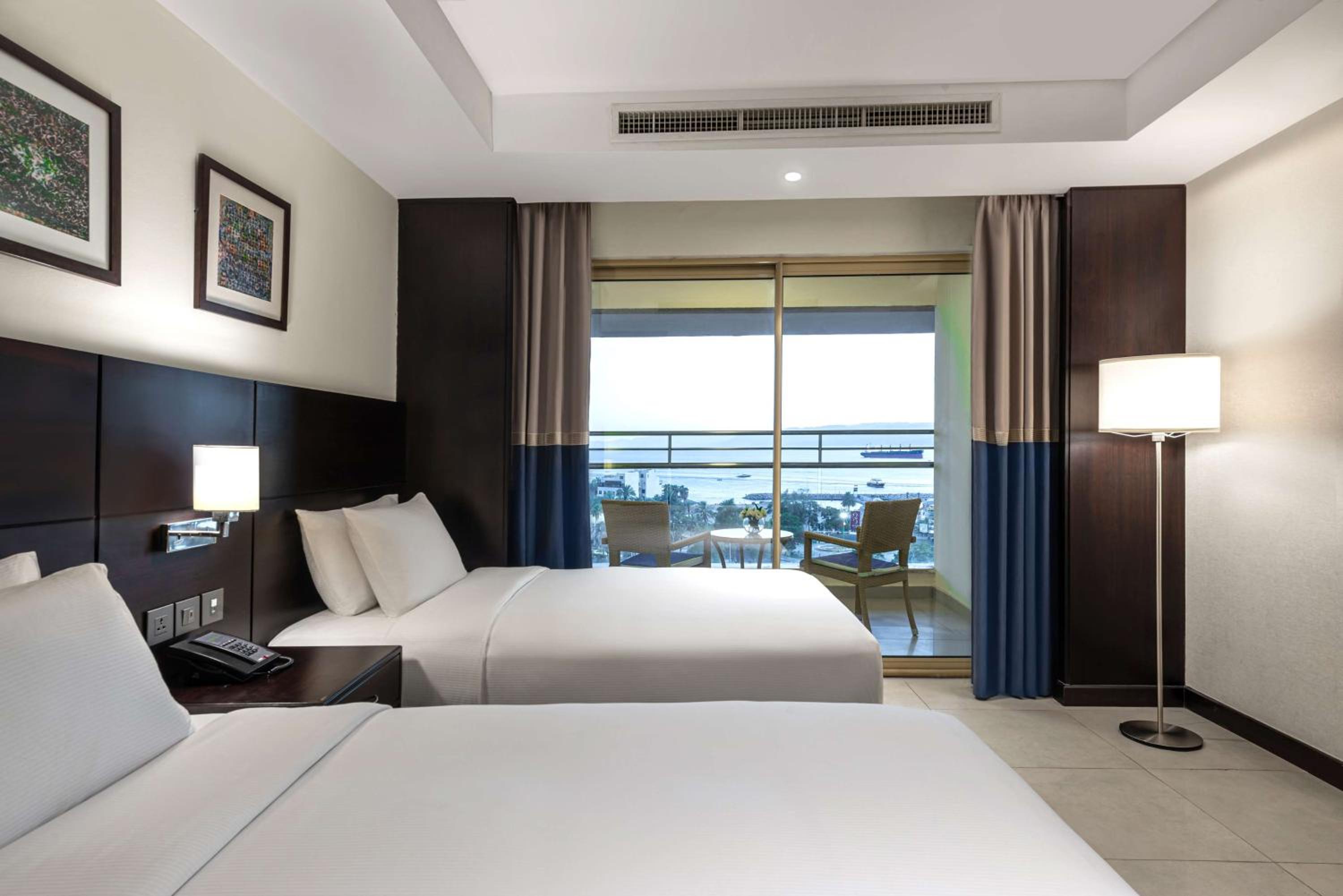Junior Twin Suite with Sea View