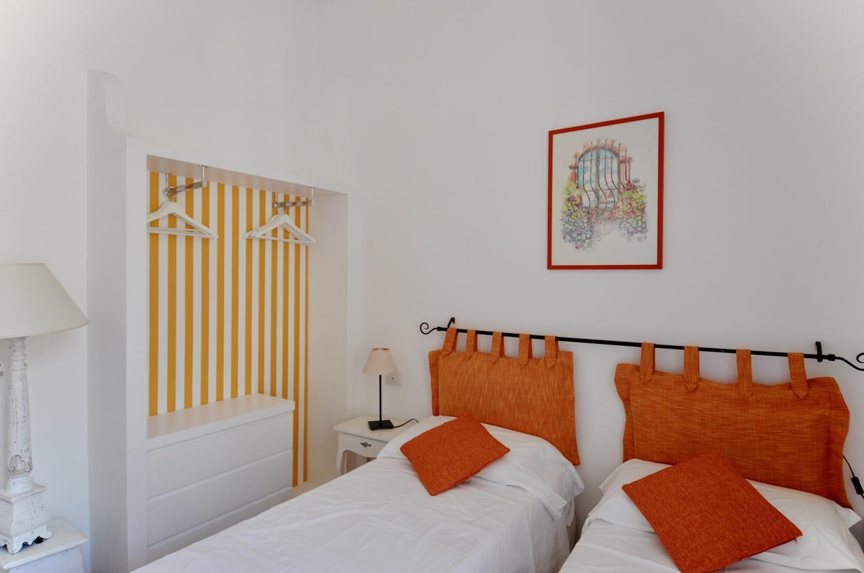Two-Bedroom Apartment - Photo 17