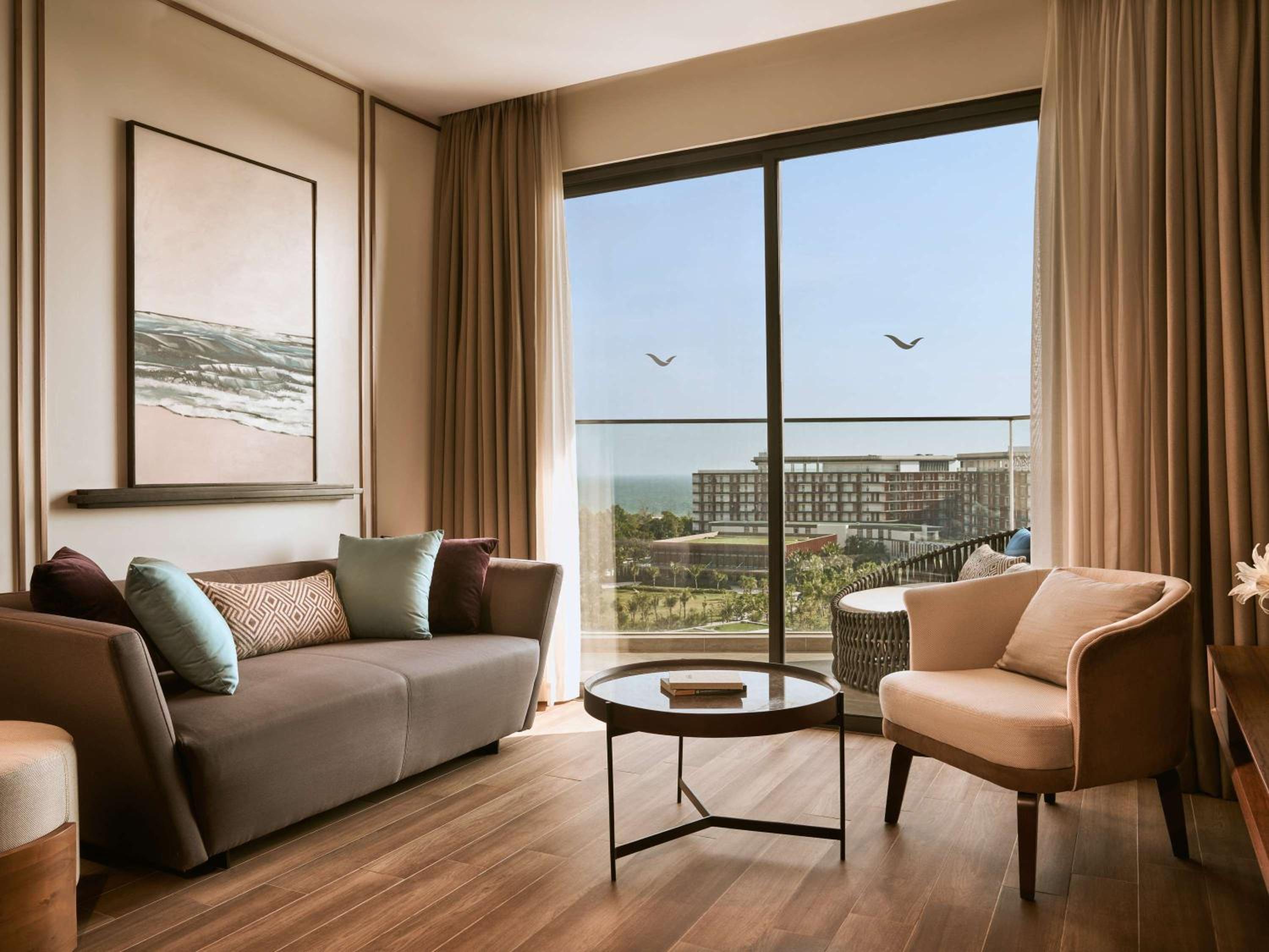Two-Bedroom Apartment with Sea View - Photo 1