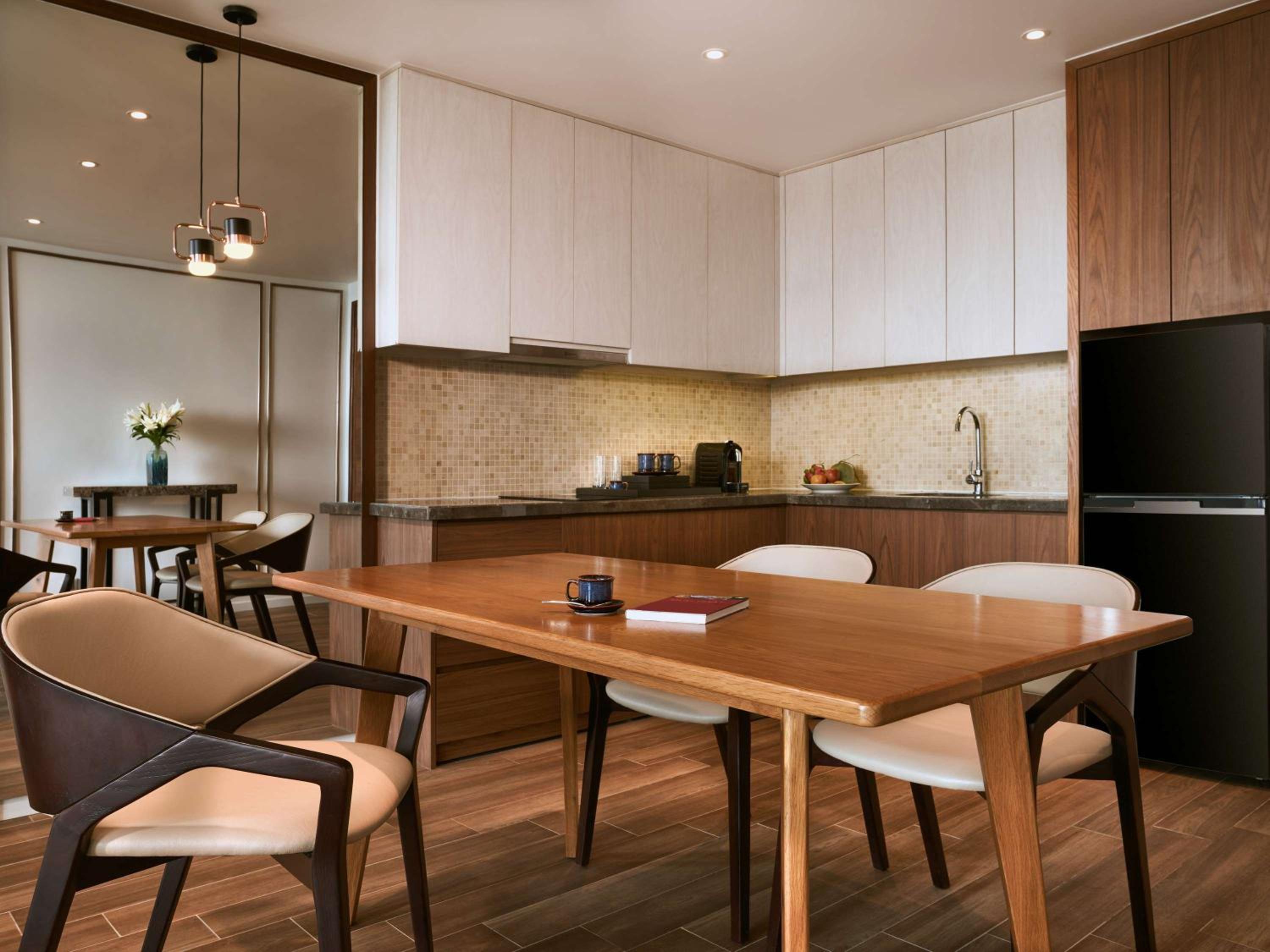 Two-Bedroom Apartment with Sea View - Photo 2