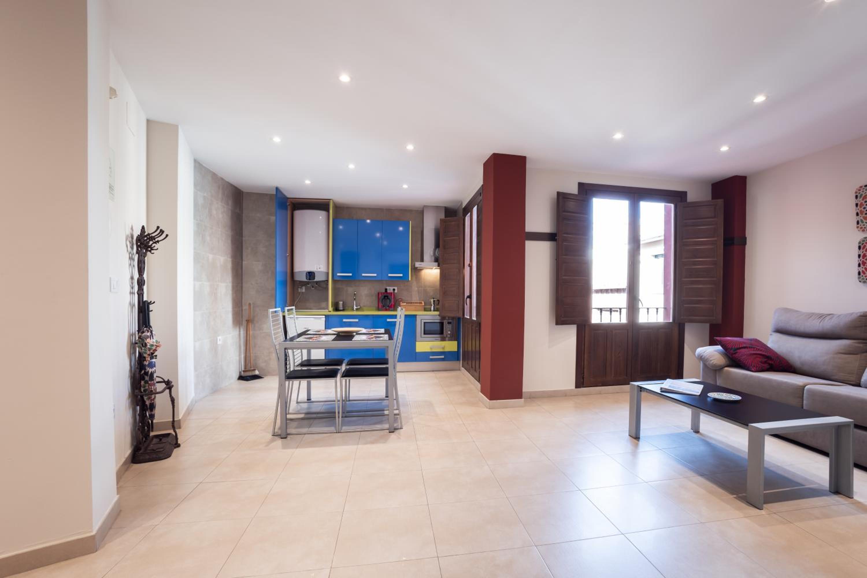 One-Bedroom Apartment - Photo 29