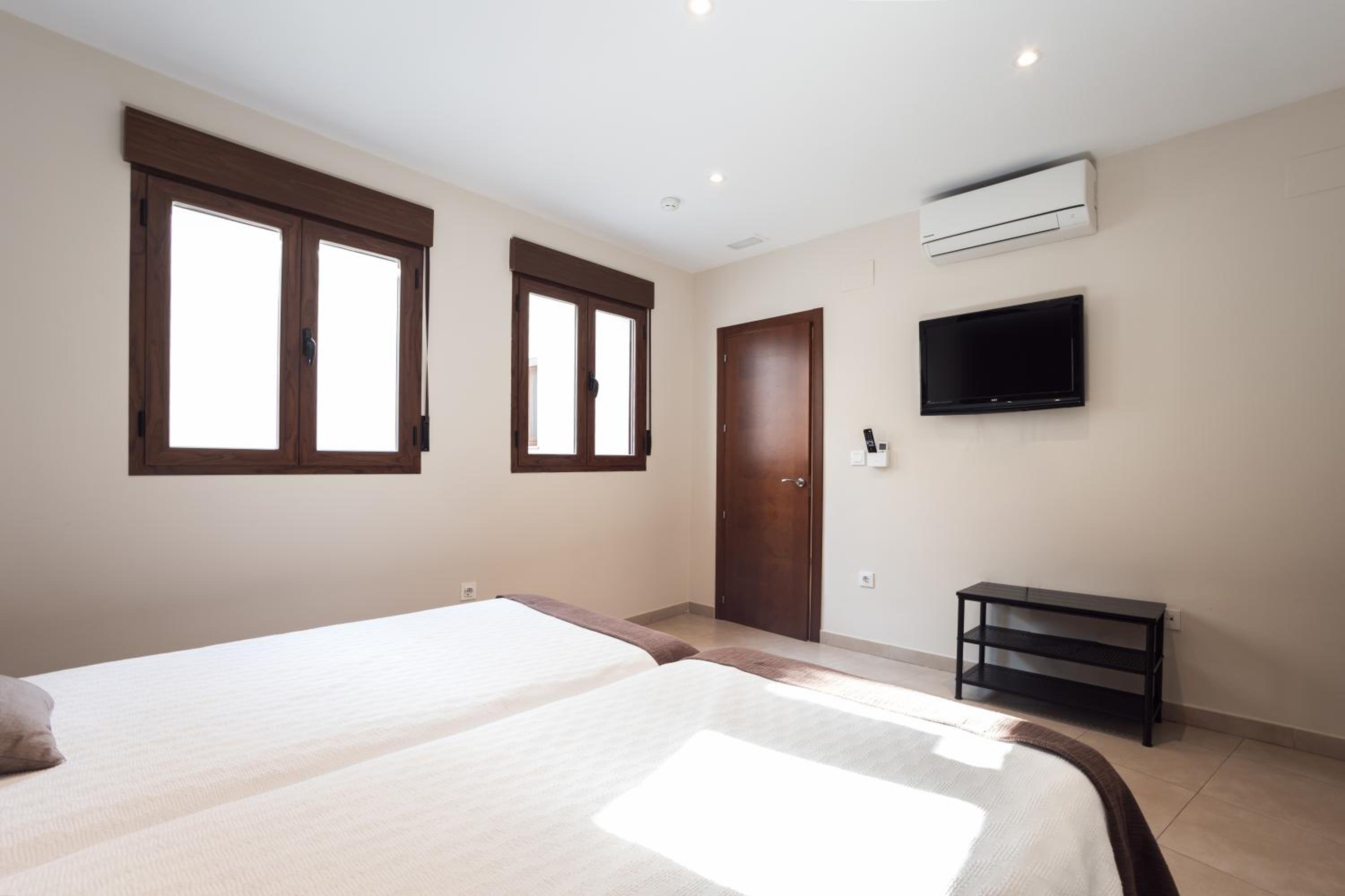 One-Bedroom Apartment - Photo 20